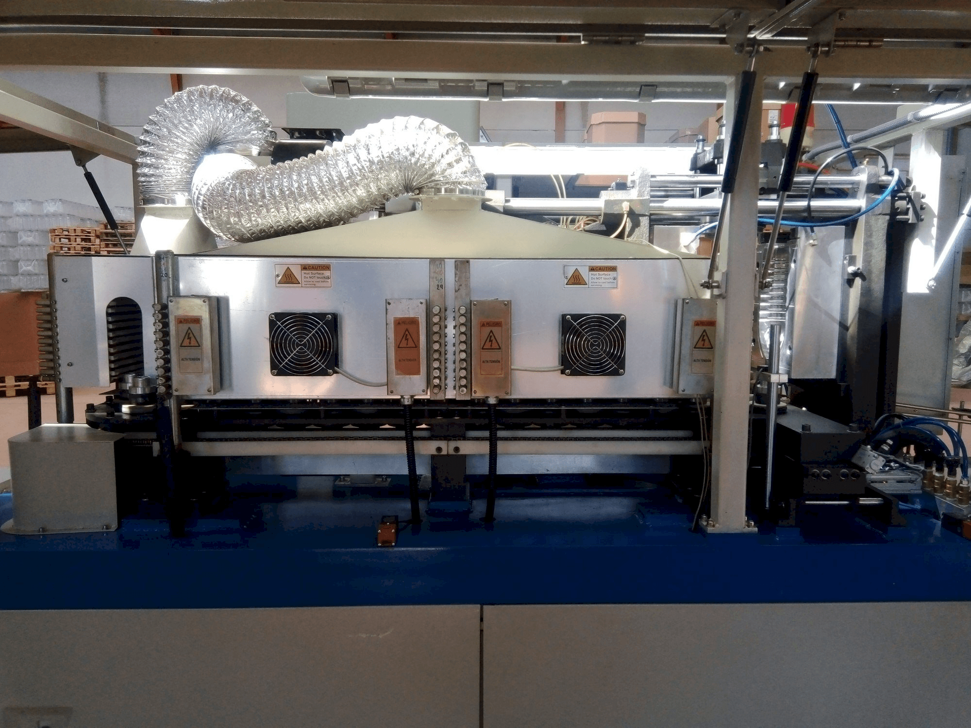 Mašīnas YANCED YS600 pretskats