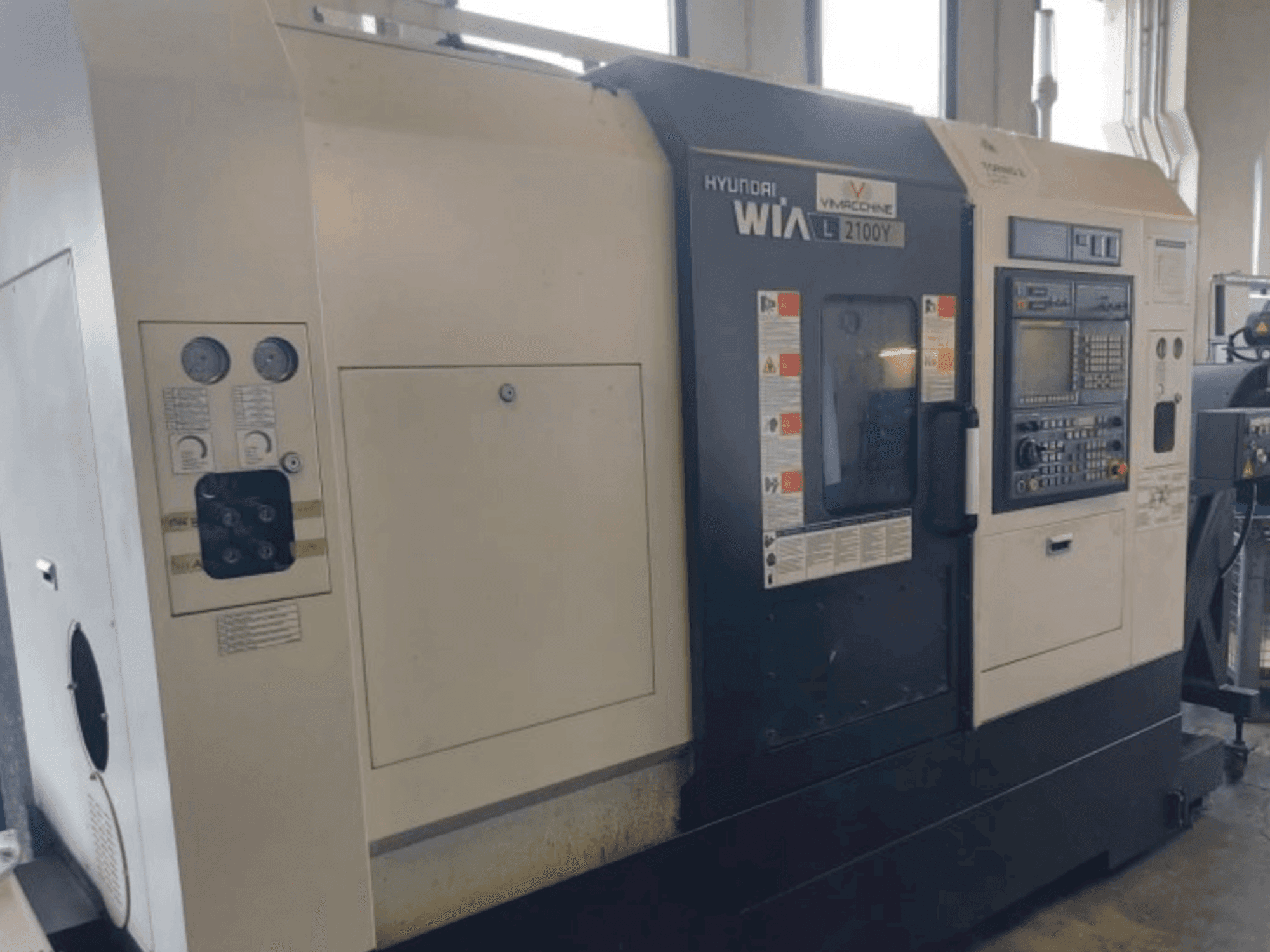 Mašīnas Hyundai Wia L2100Y pretskats