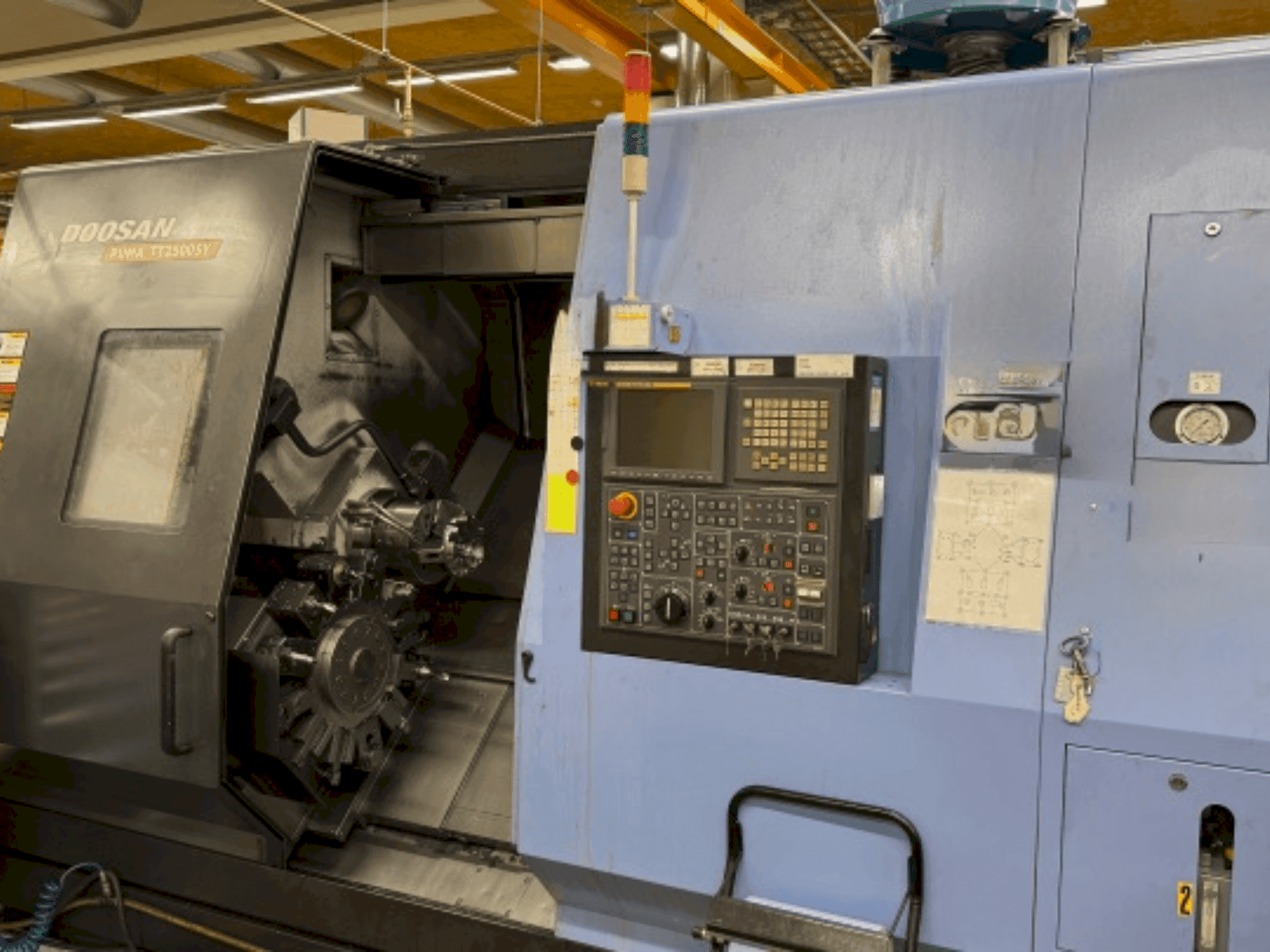 Mašīnas DOOSAN Puma TT 2500 SY pretskats