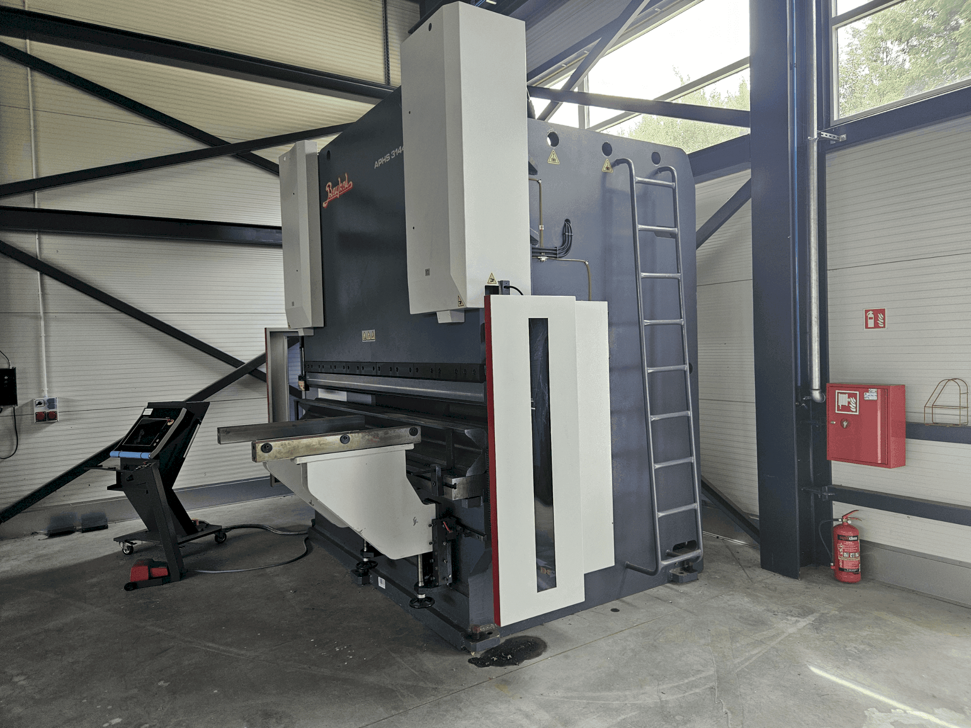 Mašīnas Baykal APHS 31440 pretskats