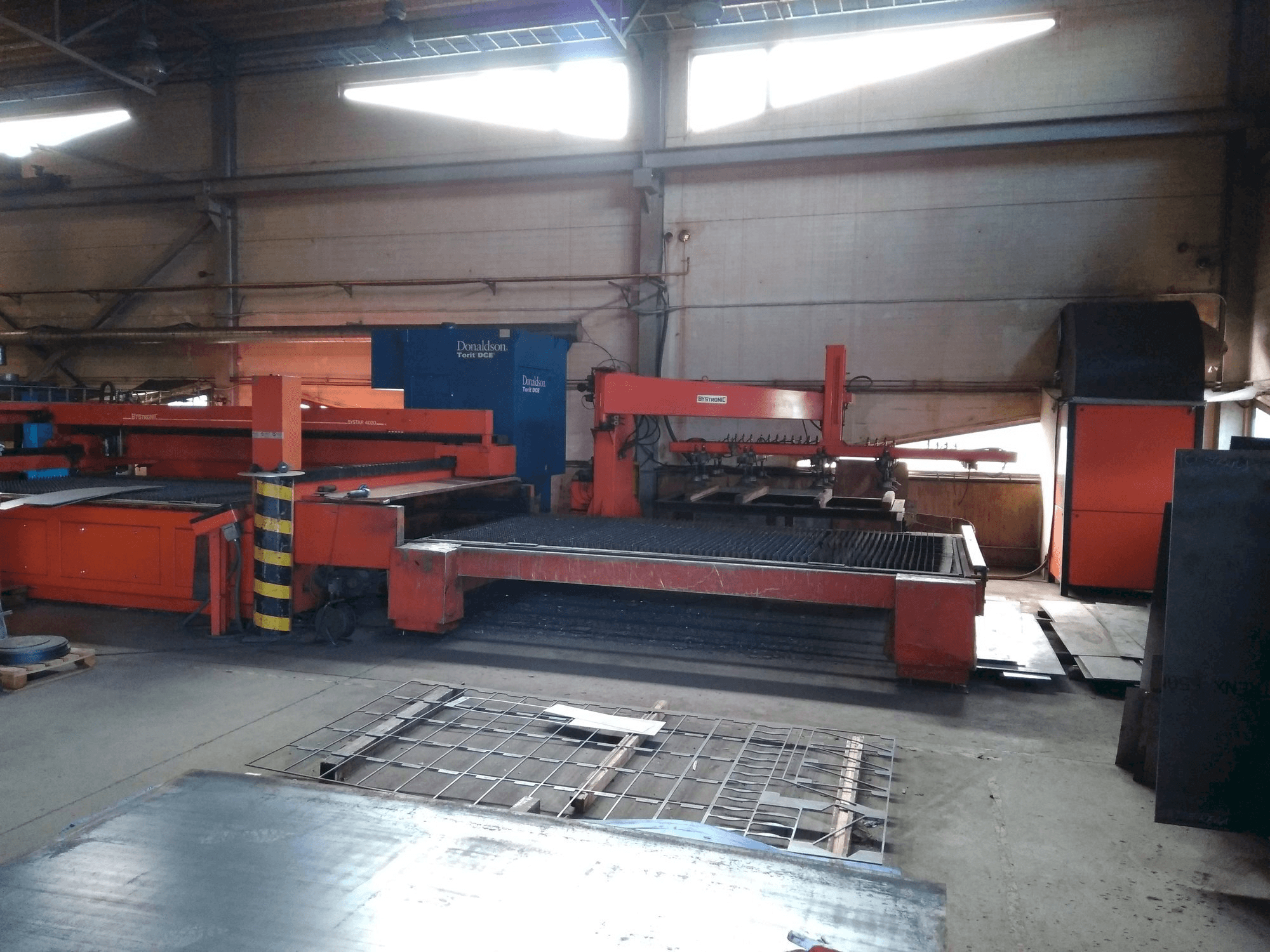 Mašīnas Bystronic BTL 2800 pretskats