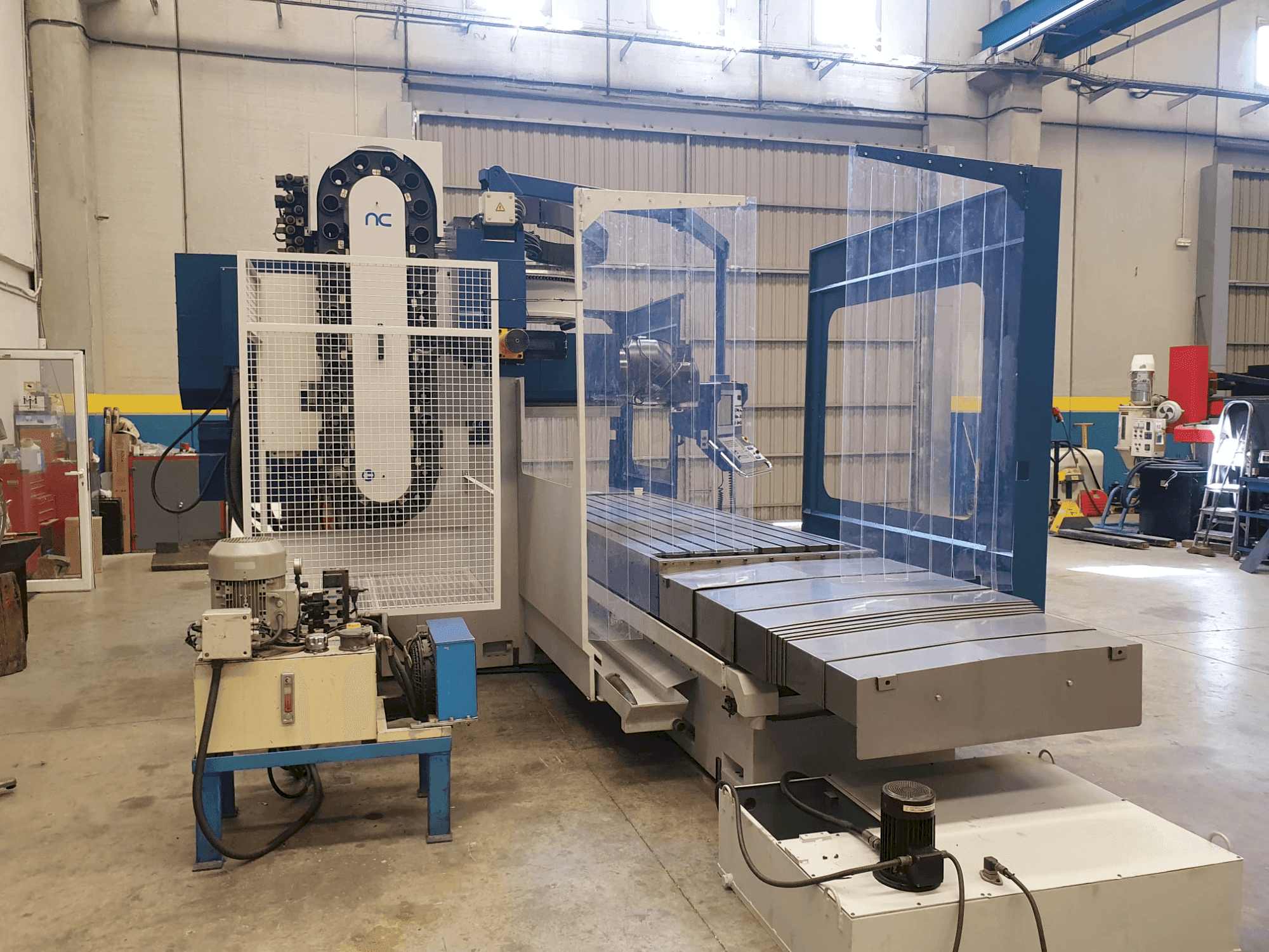 Mašīnas Nicolas Correa A30/30 pretskats