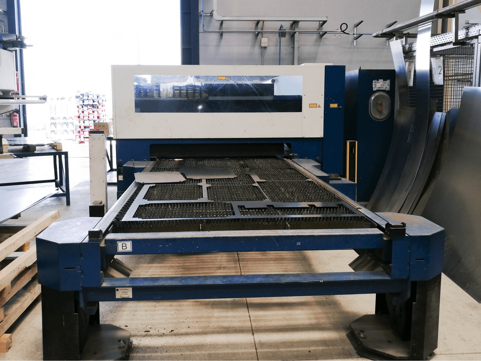 Mašīnas Trumpf TruLaser 3530 pretskats