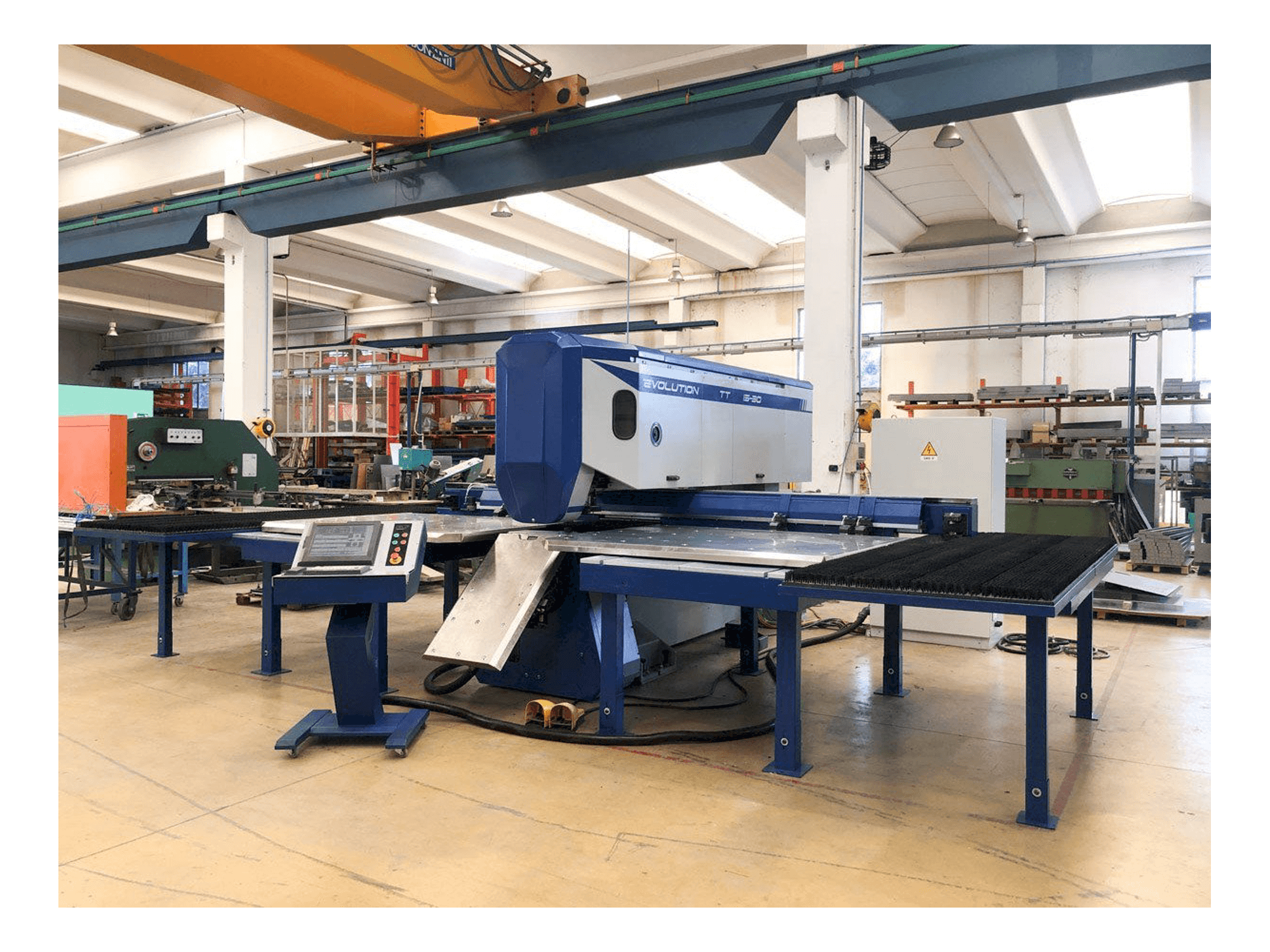 Mašīnas TECHNOLOGY EVOLUTION TT pretskats