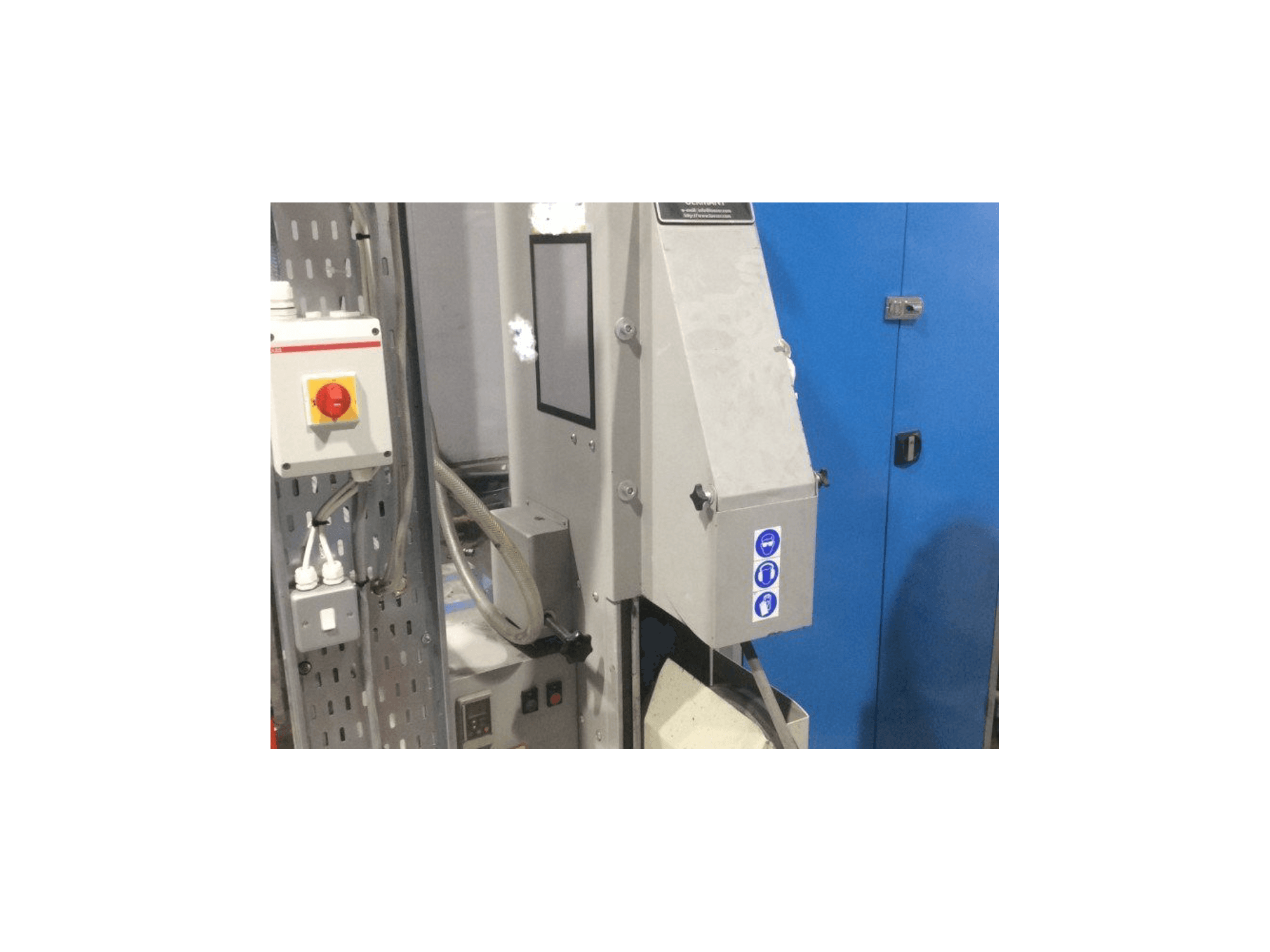 Mašīnas Loeser KS 100 pretskats