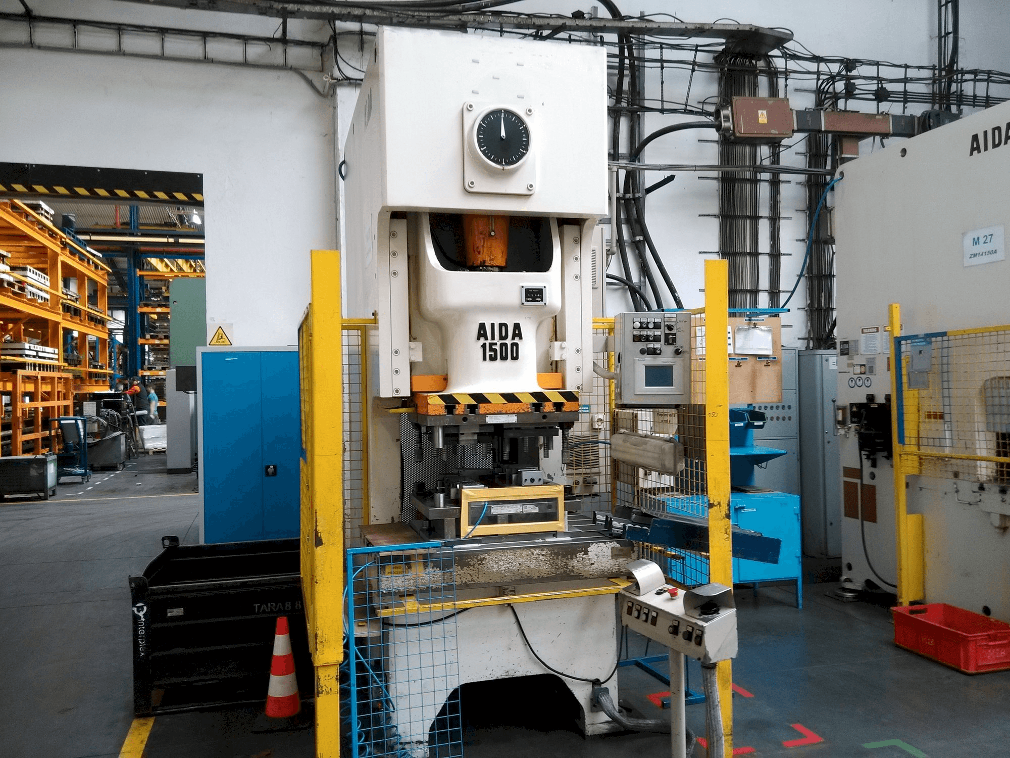 Mašīnas AIDA NC 1-1500 pretskats