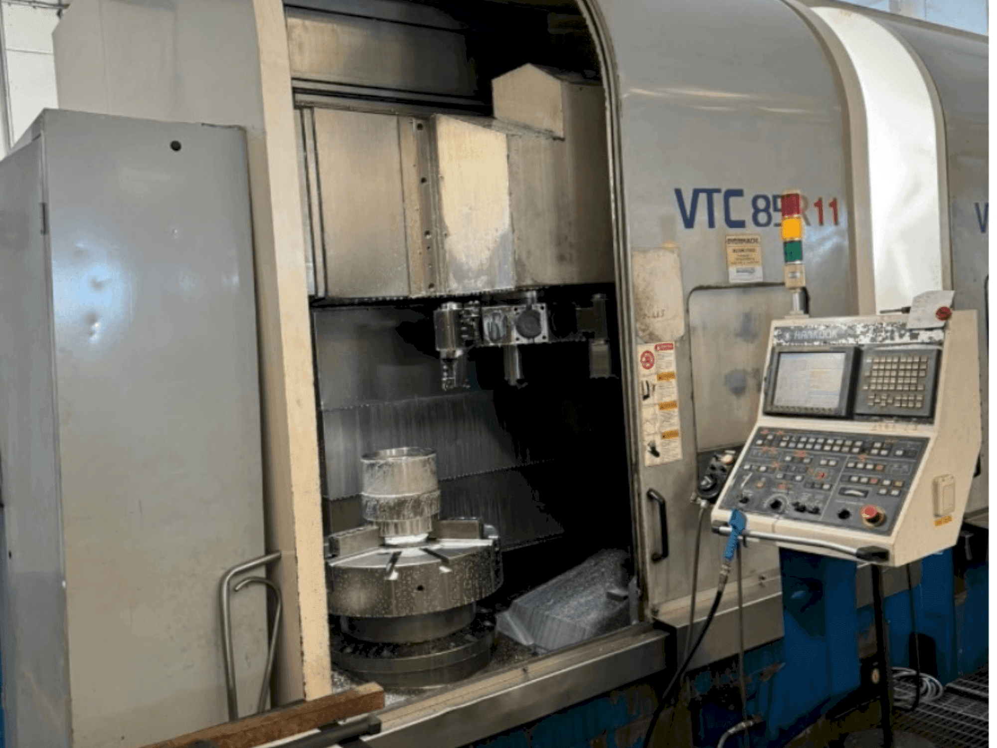 Mašīnas HANKOOK VTC 85 pretskats