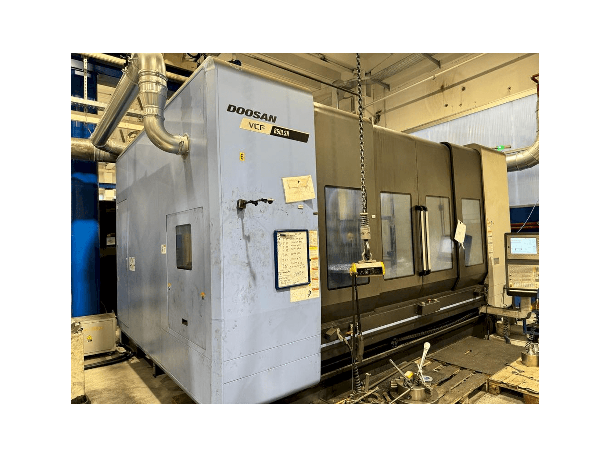 Mašīnas DOOSAN VCF 850 LSR pretskats