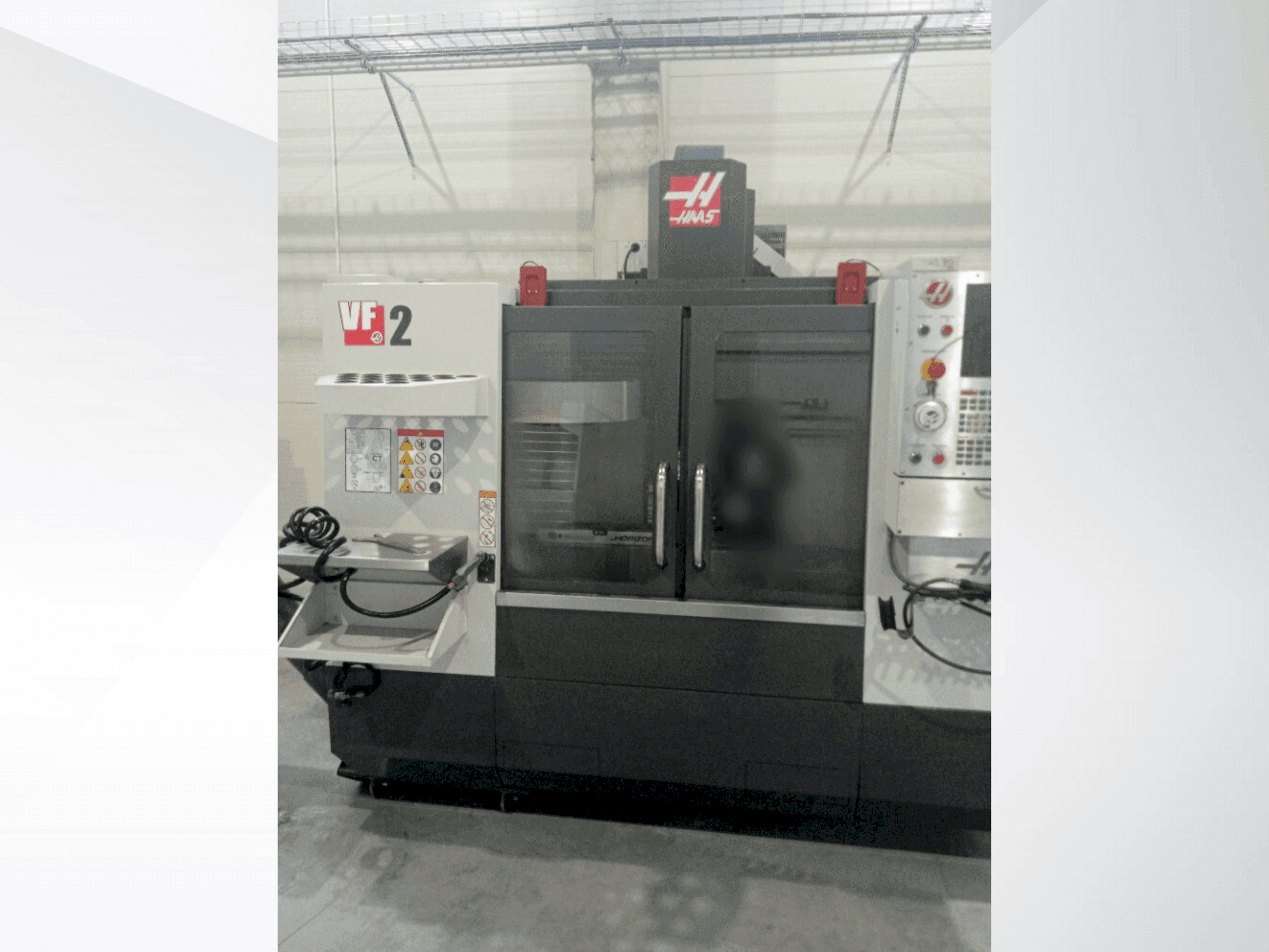 Mašīnas HAAS VF-2 pretskats
