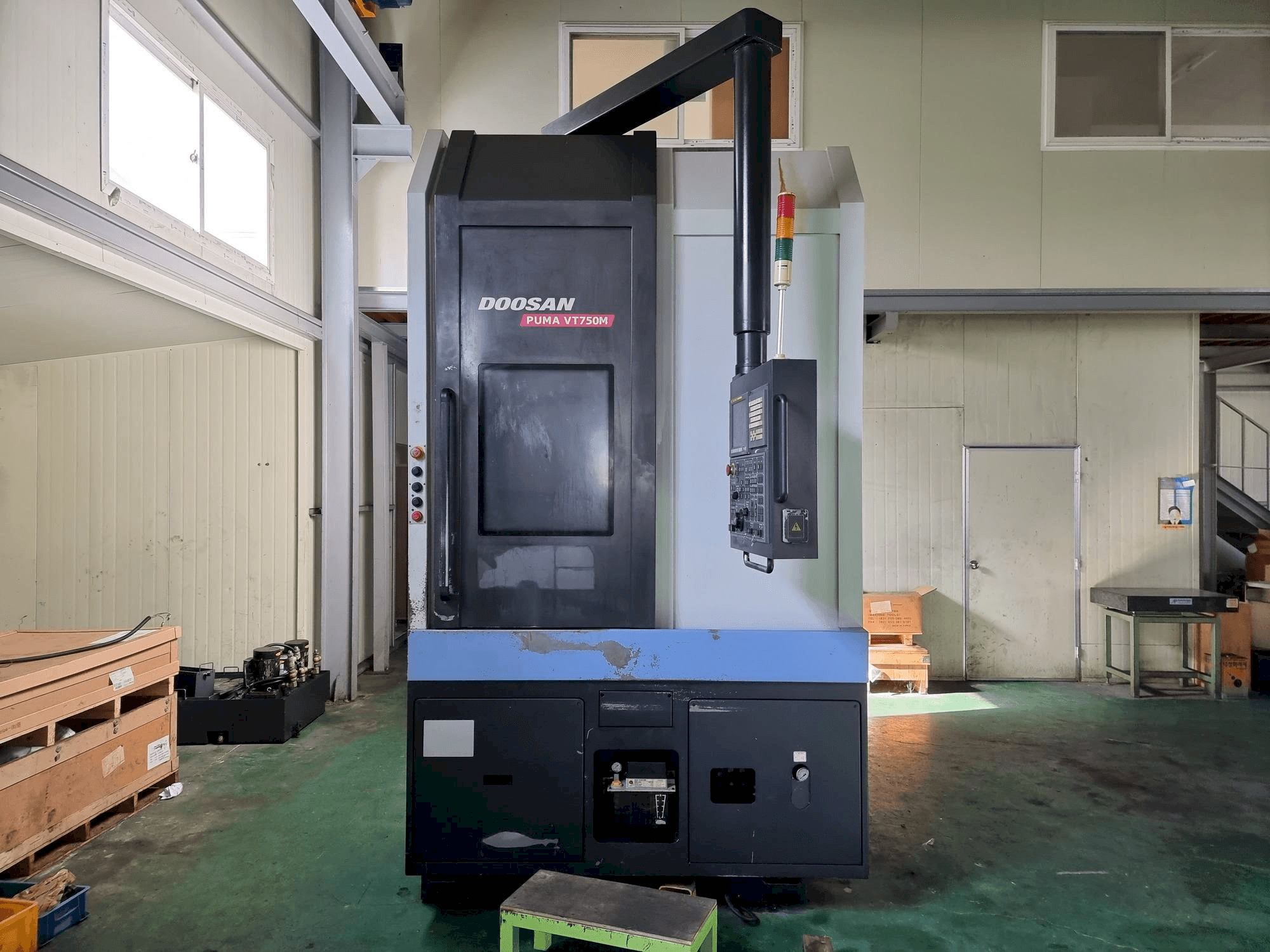 Mašīnas Doosan Puma VT750M pretskats