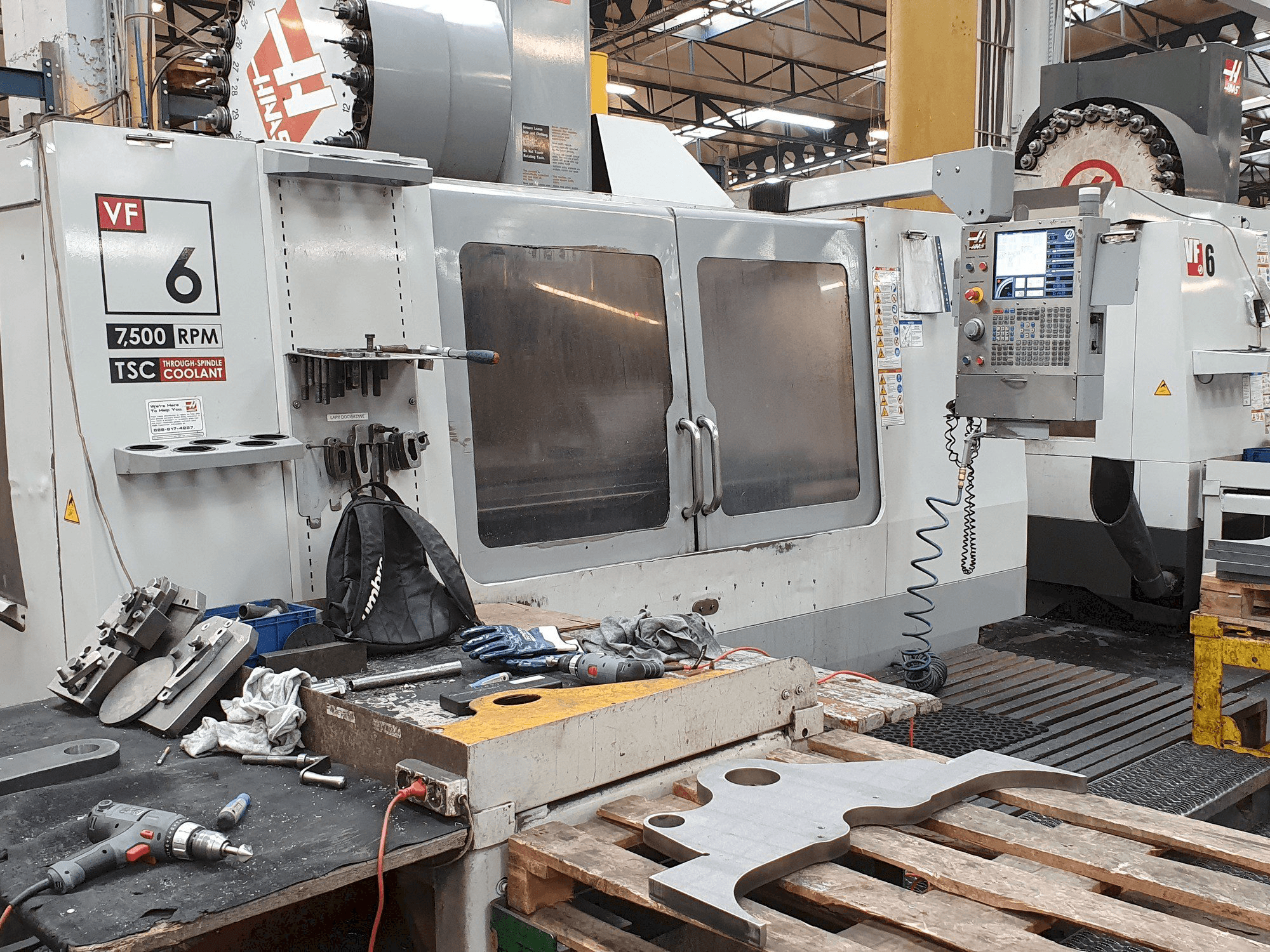 Mašīnas HAAS VF-6 / 50HE pretskats