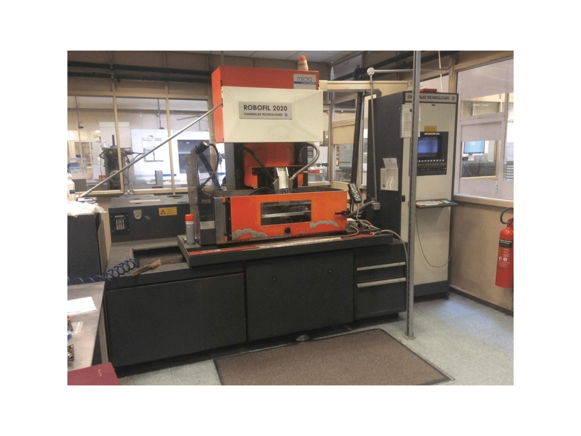 Mašīnas CHARMILLES Technologies Robofil 2020 - 1 pretskats