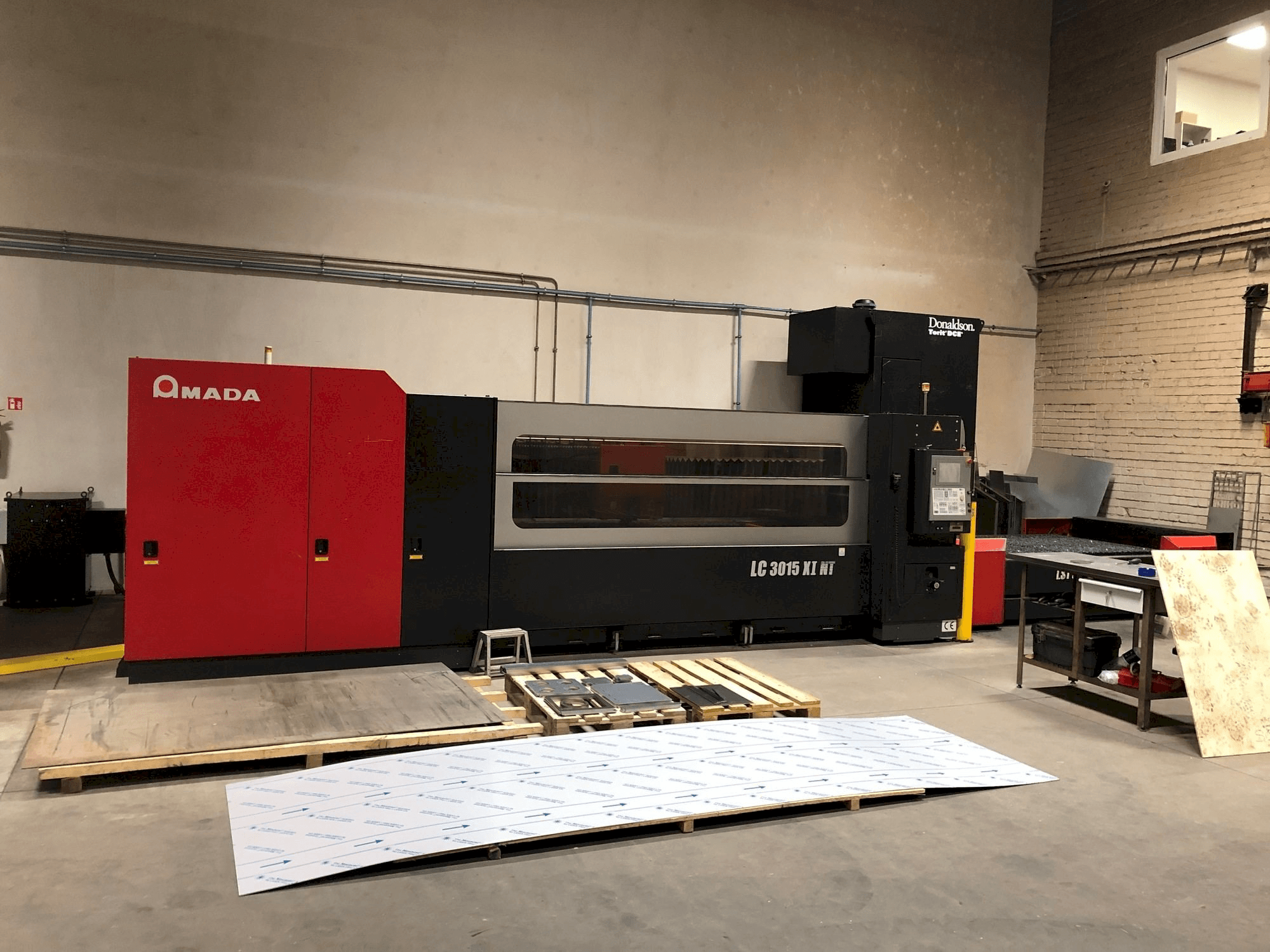 Mašīnas AMADA LC-3015 X1 NT pretskats