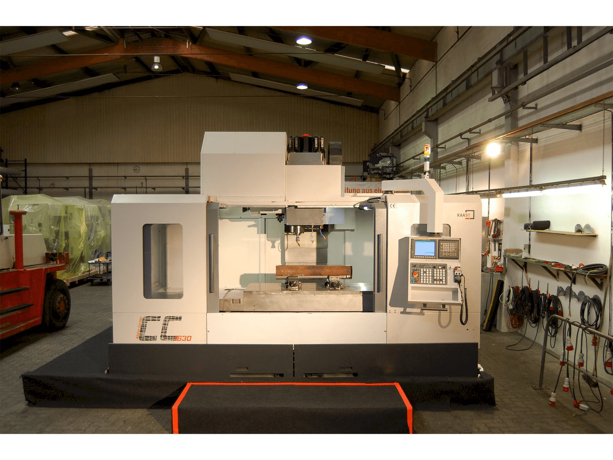 Mašīnas Kaast CC1630 pretskats