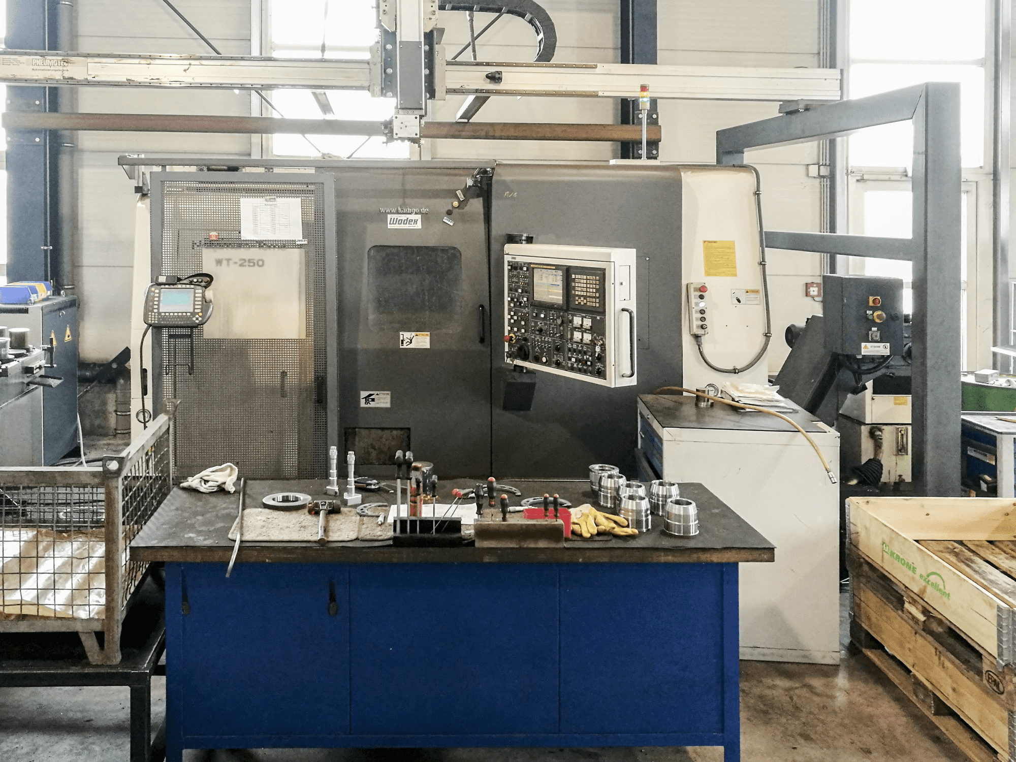 Mašīnas NAKAMURA WT-250 pretskats