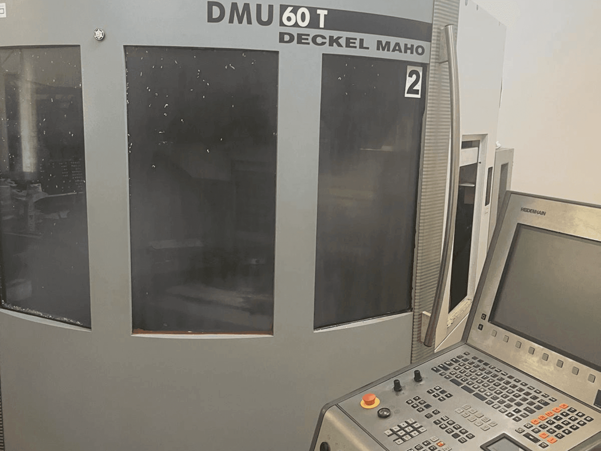 Mašīnas DMG DECKEL MAHO DMU 60T pretskats