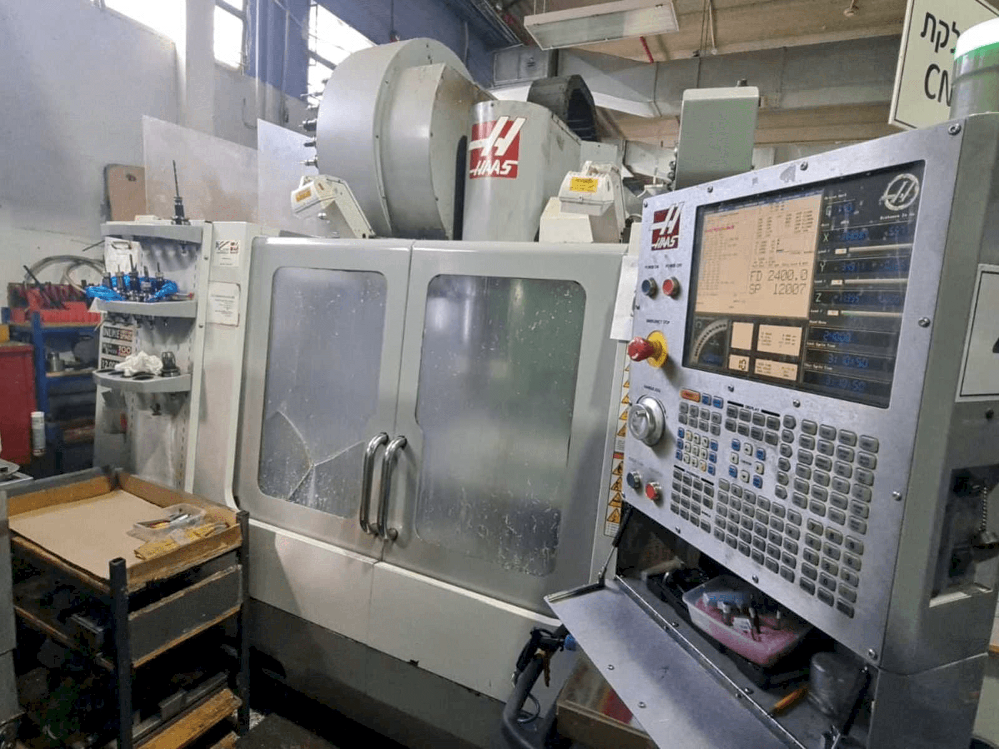 Mašīnas HAAS VF-3SS pretskats