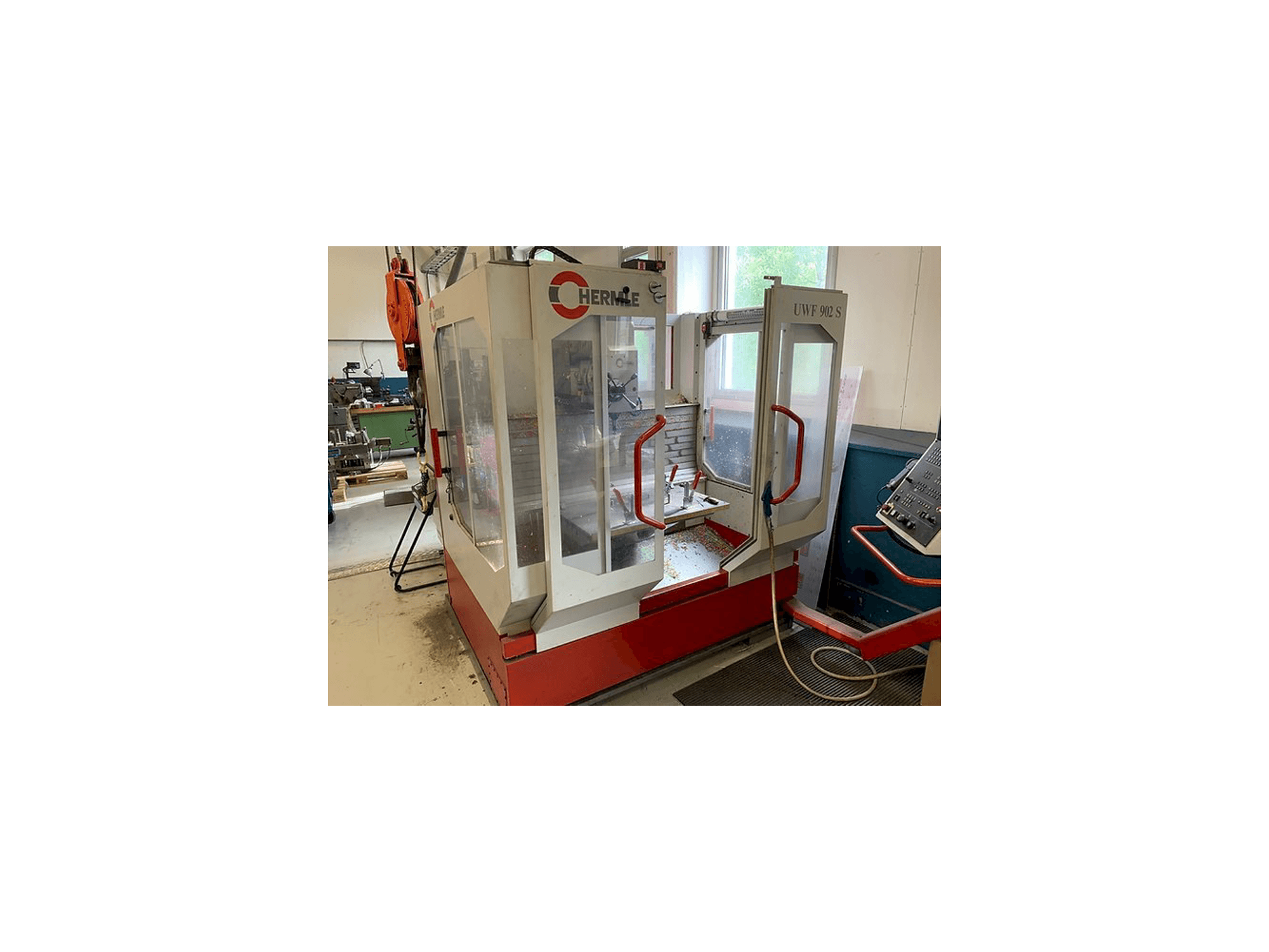 Mašīnas HERMLE UWF 902 S pretskats