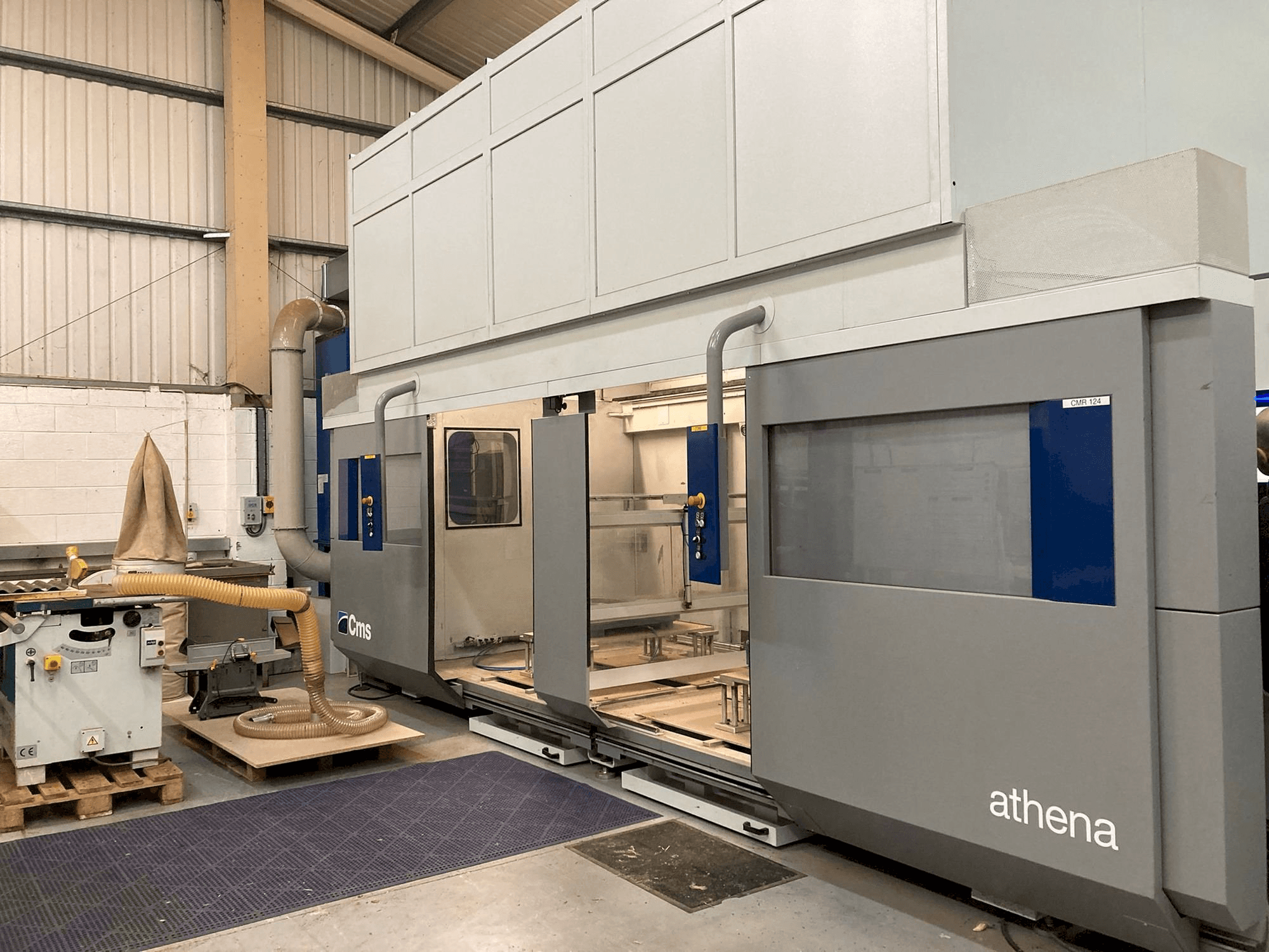 Mašīnas CMS Athena pretskats