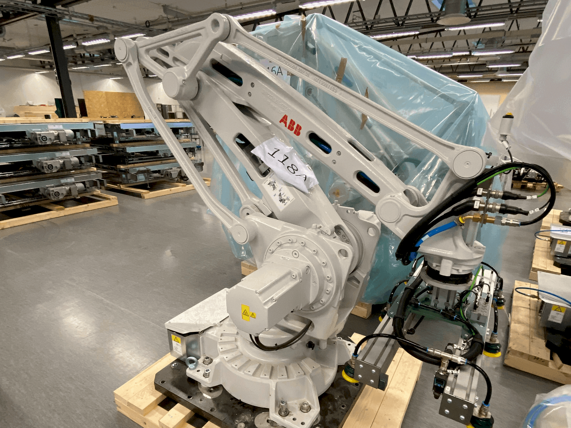 Mašīnas ABB IRB 460-110/2.4 pretskats