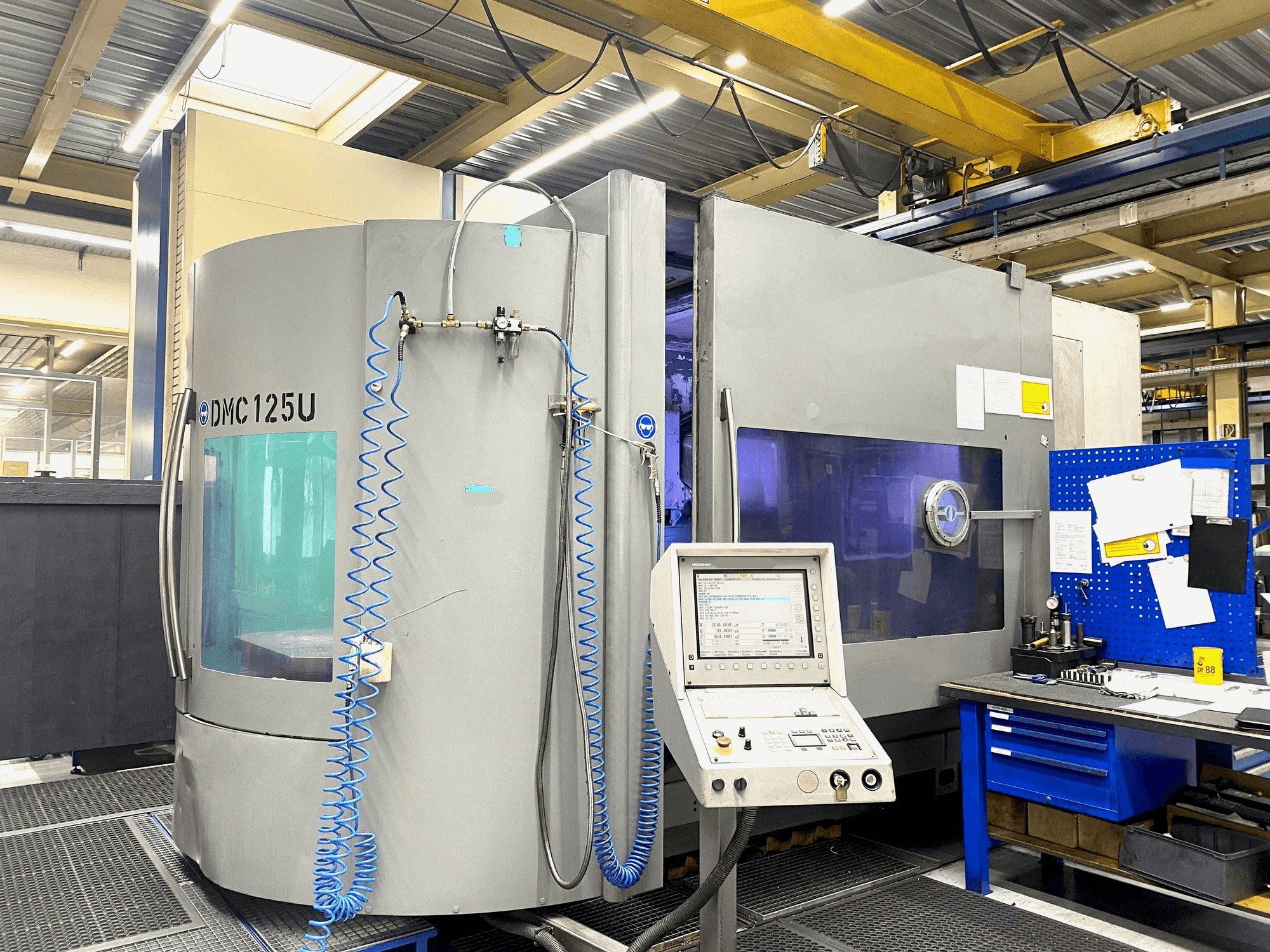 Mašīnas DMG Deckel Maho DMC 125 U pretskats