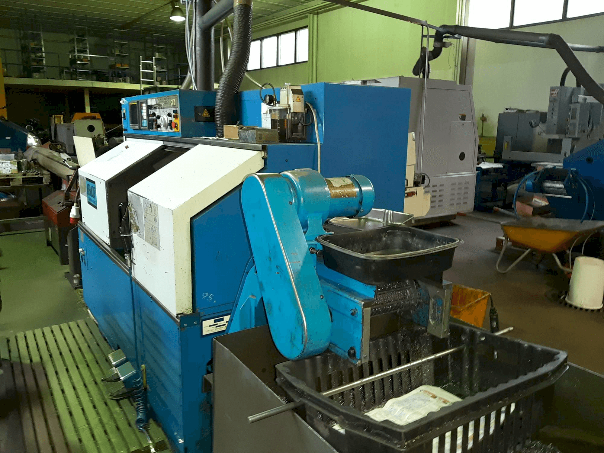 Mašīnas FEMCO Durga 25E pretskats