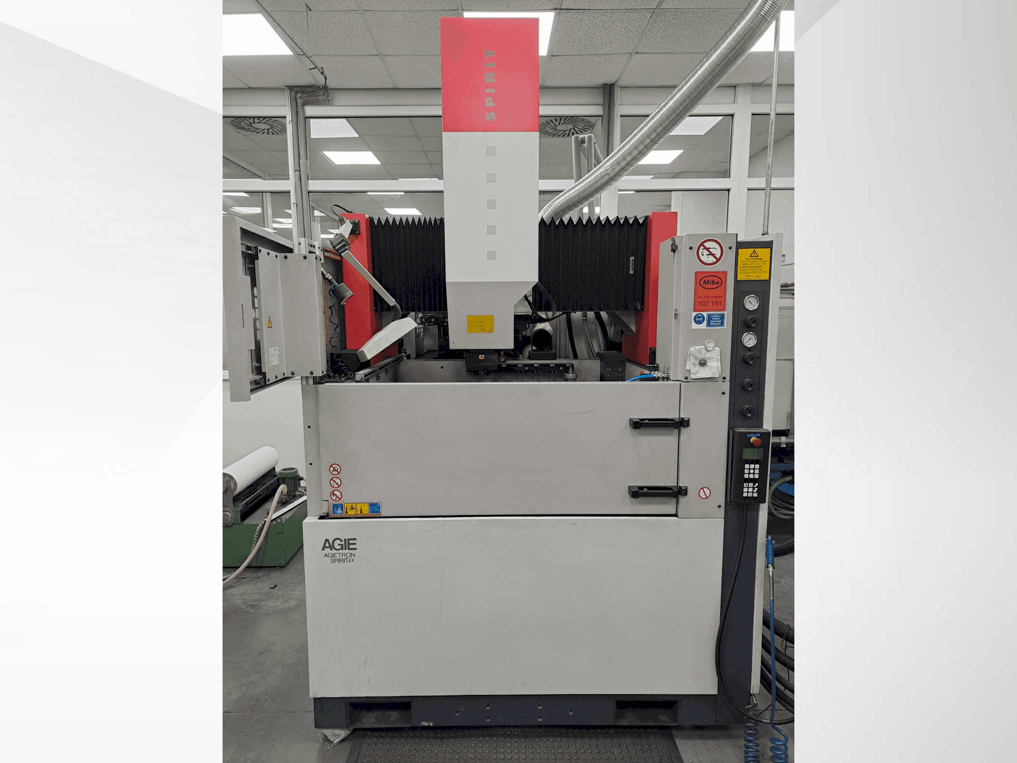 Mašīnas AGIE AGIETRON SPIRIT 4 pretskats