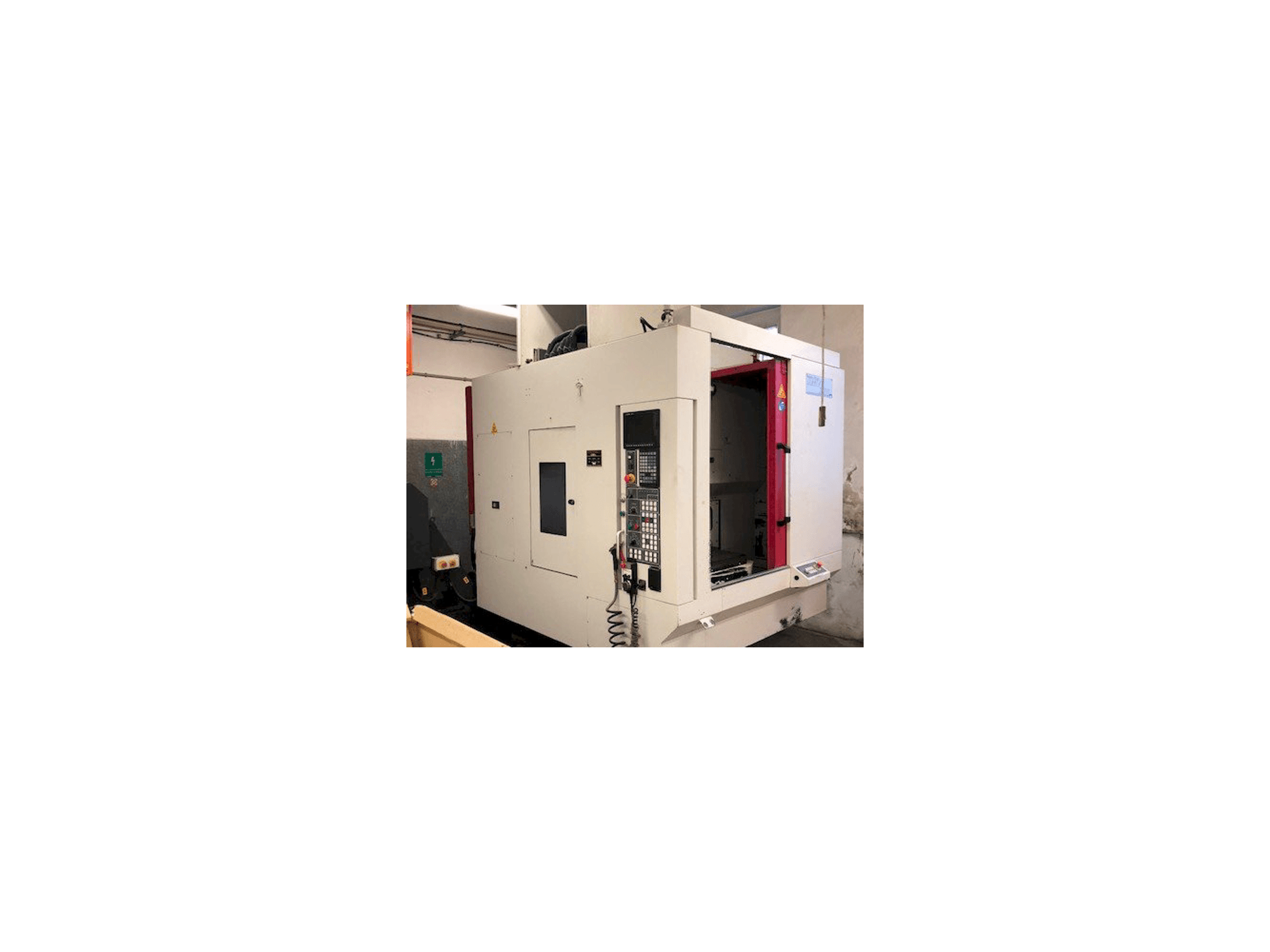 Mašīnas Akira Seiki RMV 700 APC pretskats