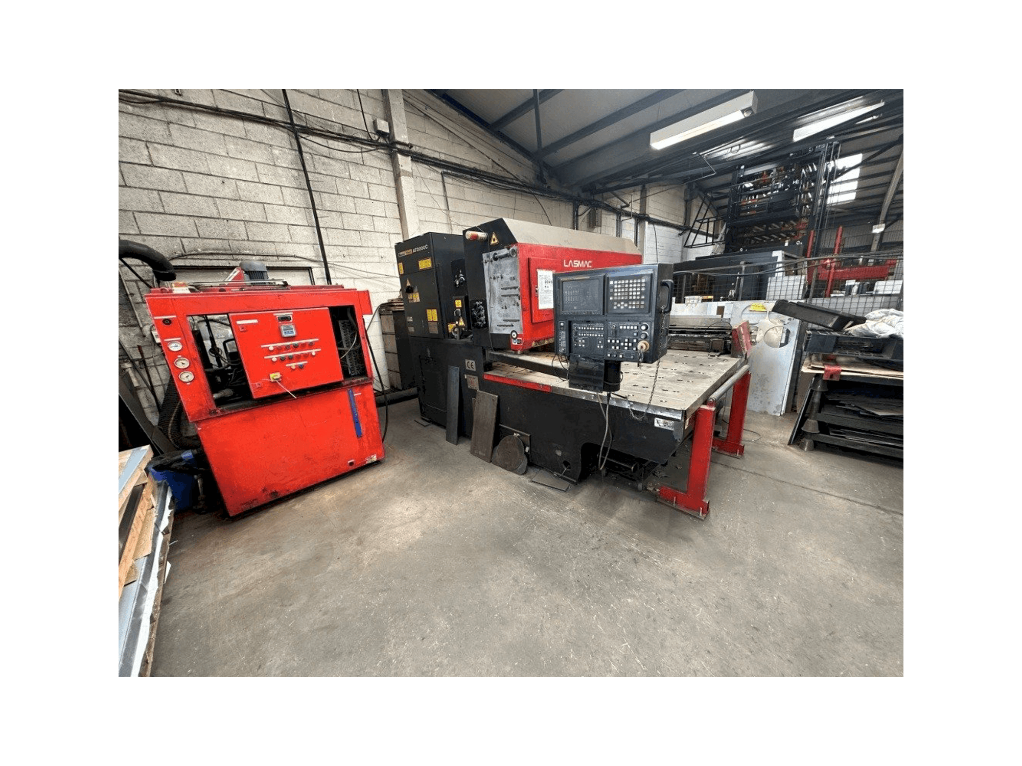 Mašīnas AMADA Lasmac LC1212A3 pretskats