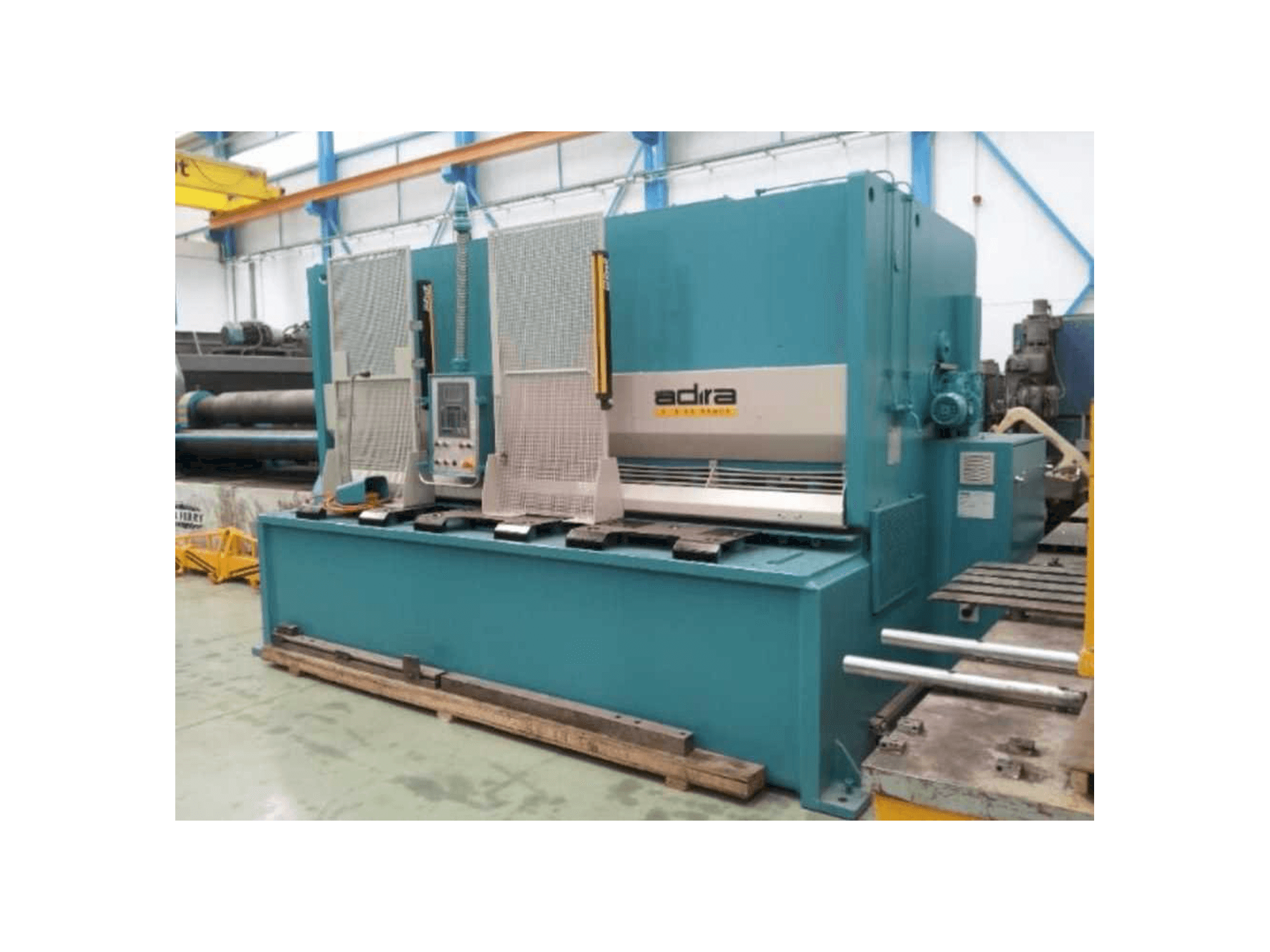 Mašīnas ADIRA GVX 2030 pretskats