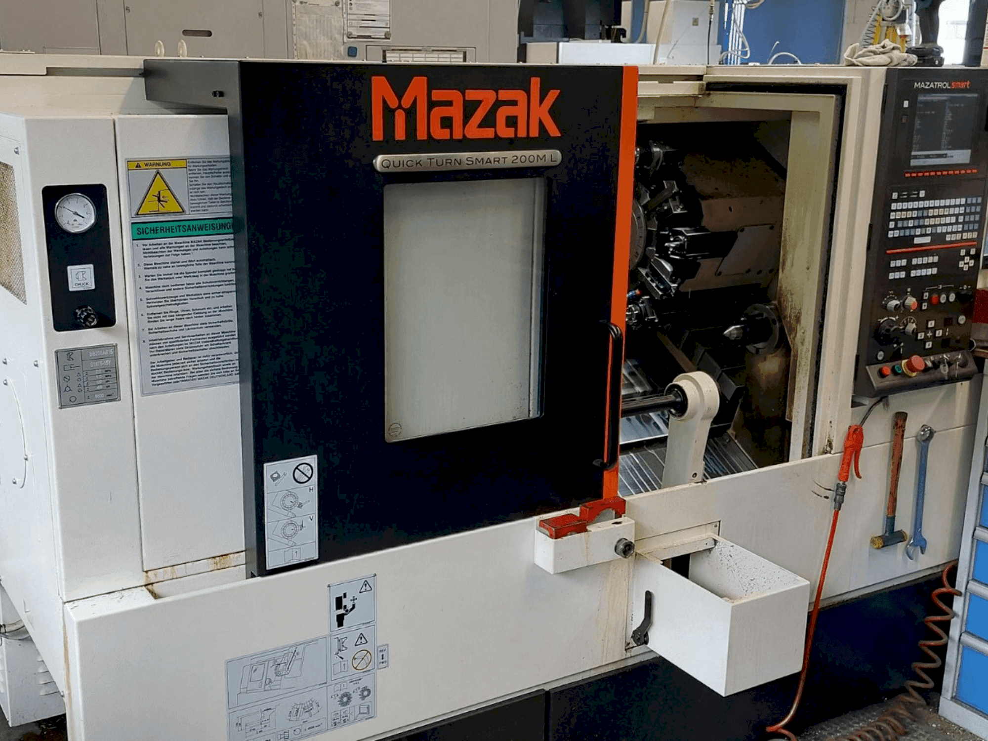 Mašīnas Mazak QUICK TURN SMART 200 ML pretskats