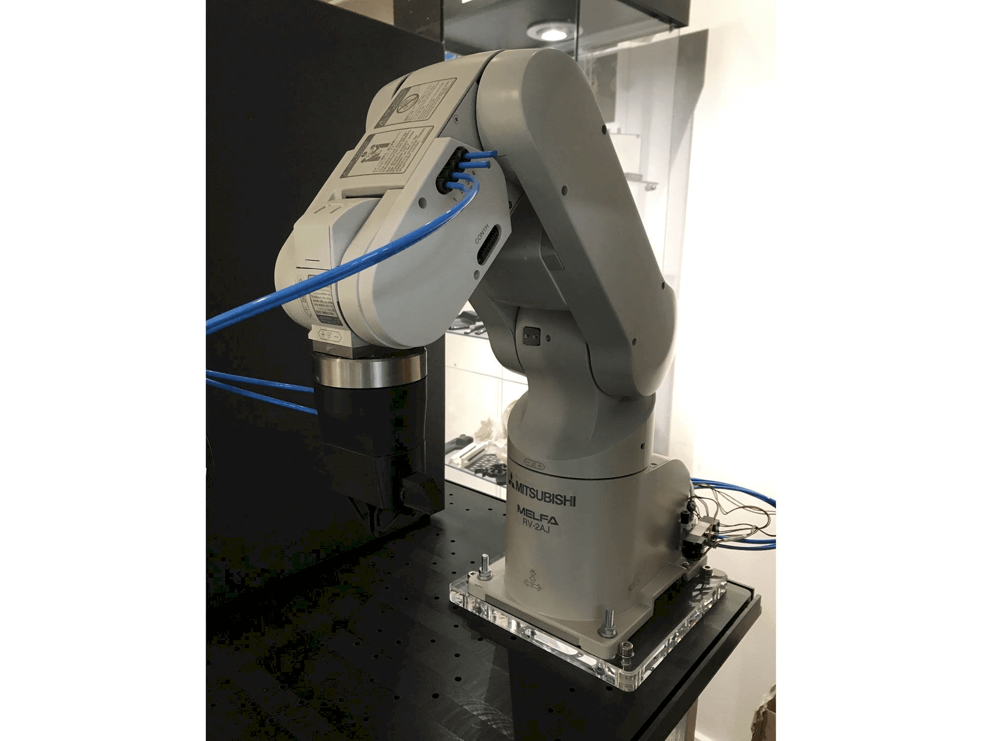 Mašīnas Mitsubishi RV-2AJ pretskats