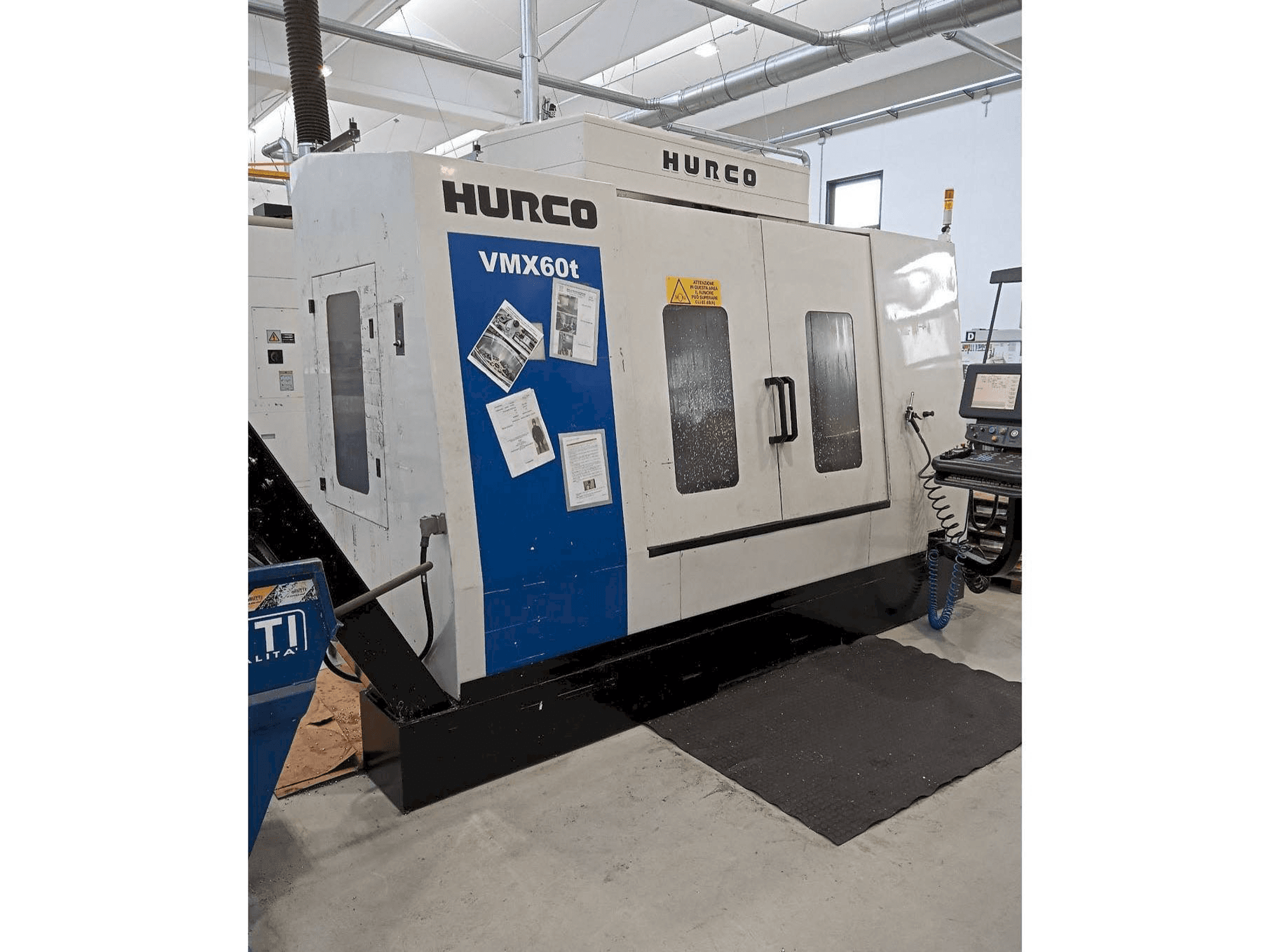 Mašīnas Hurco VMX 60T pretskats