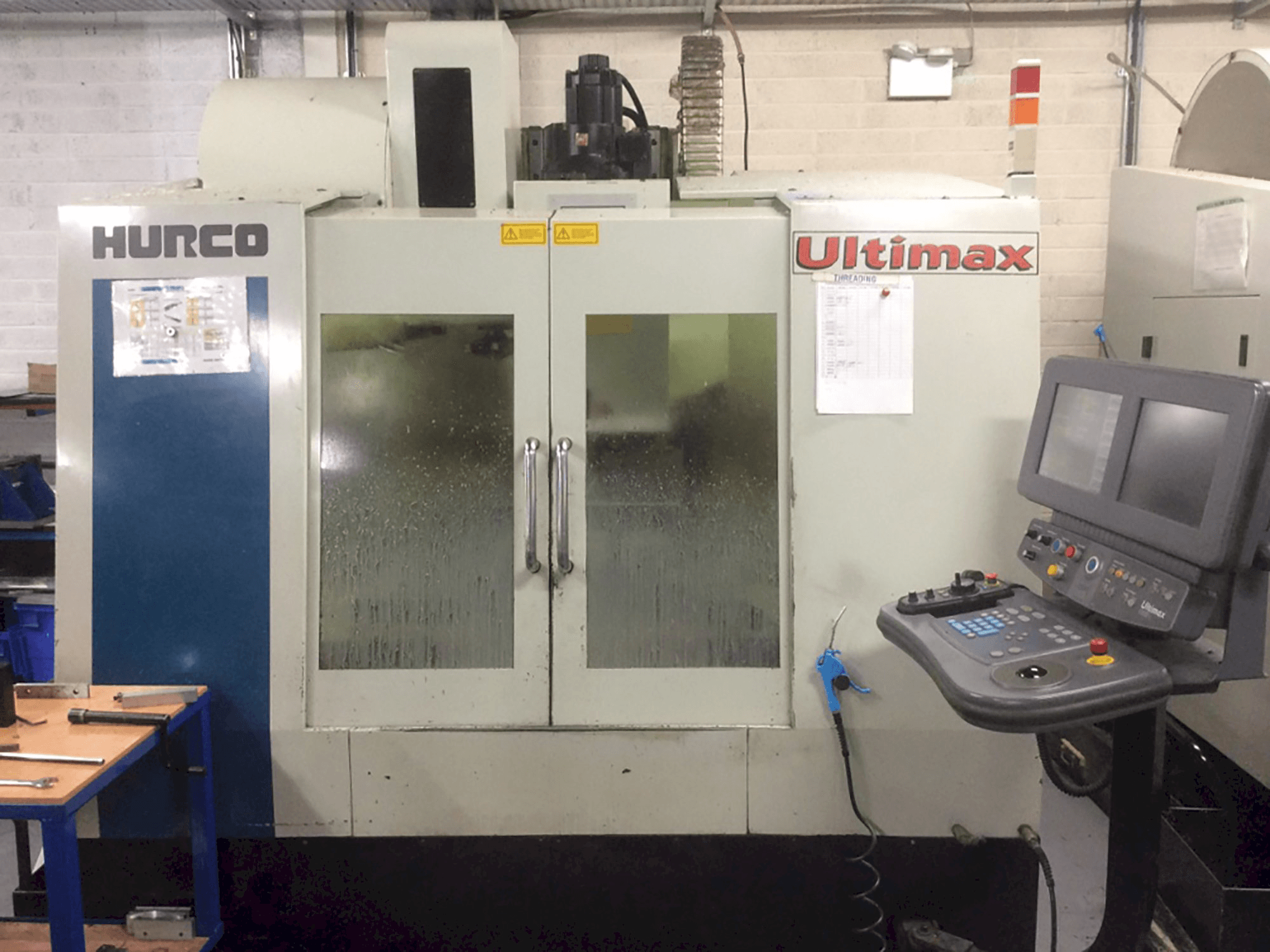 Mašīnas Hurco Ultimax VMX30 pretskats
