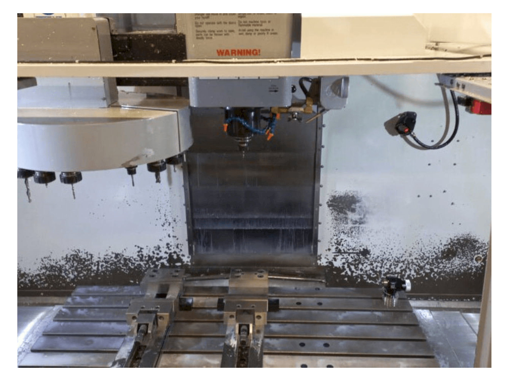 Mašīnas HAAS VF-4 DHE pretskats