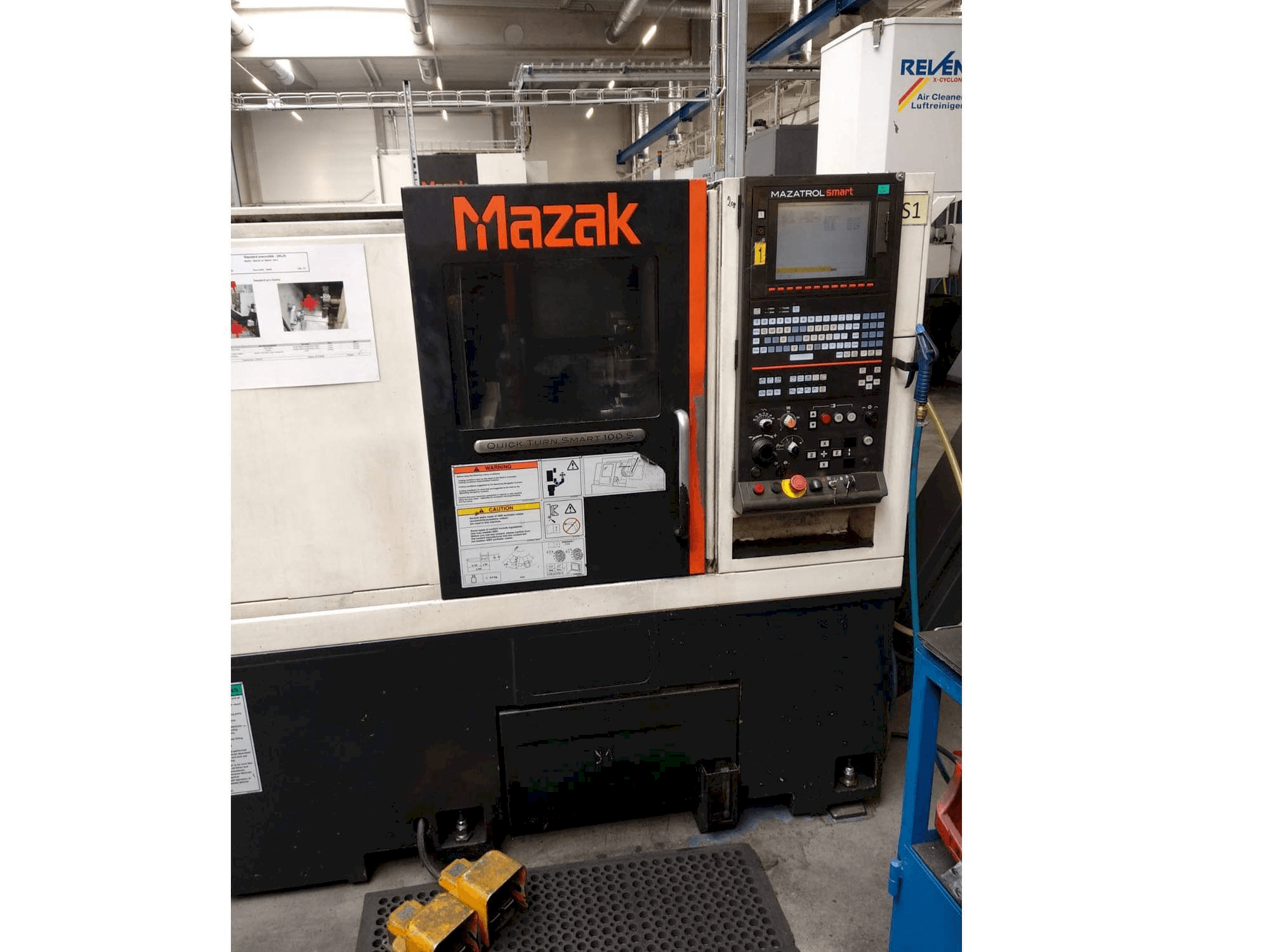 Mašīnas Mazak Quick Turn Smart 100 S pretskats