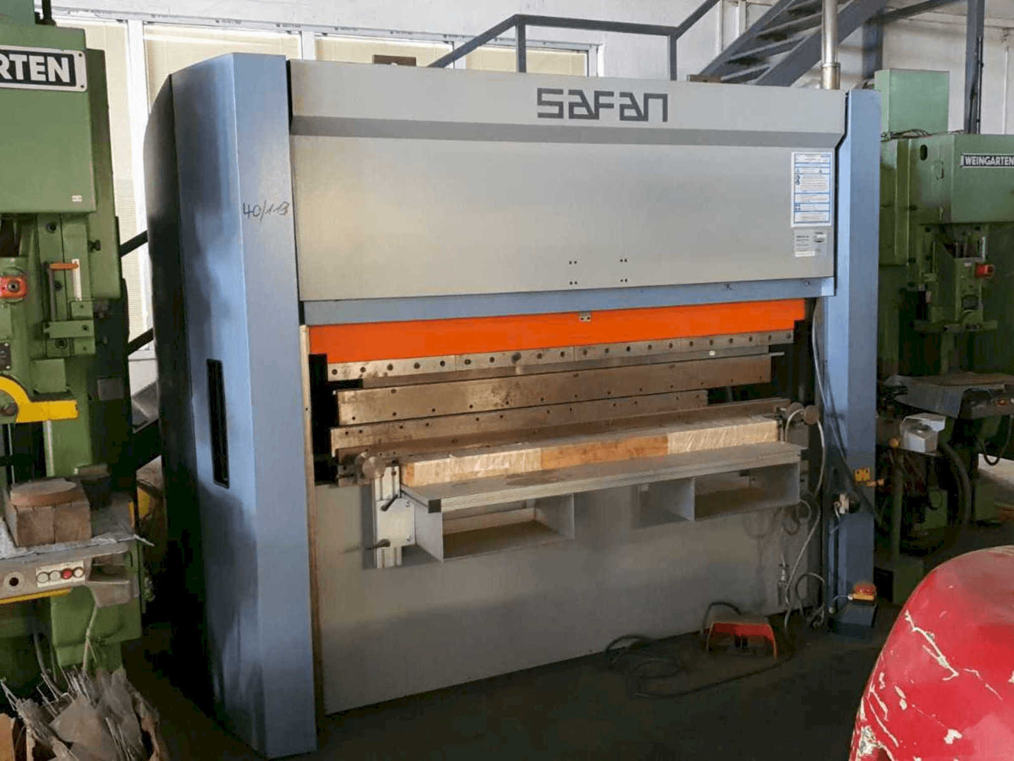 Mašīnas Safan SMK-K 40-2050 TS1 pretskats