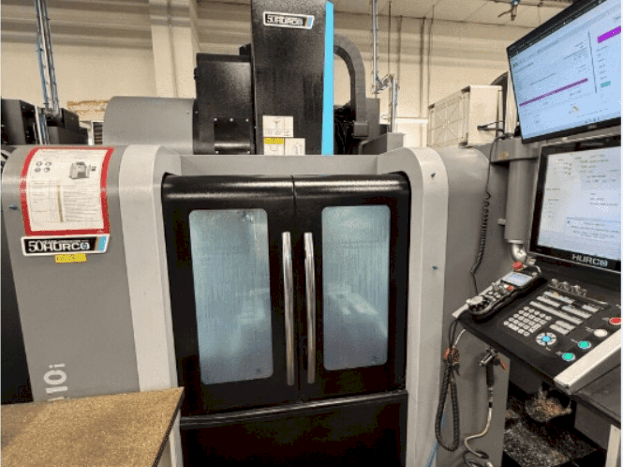 Mašīnas Hurco VM10i pretskats