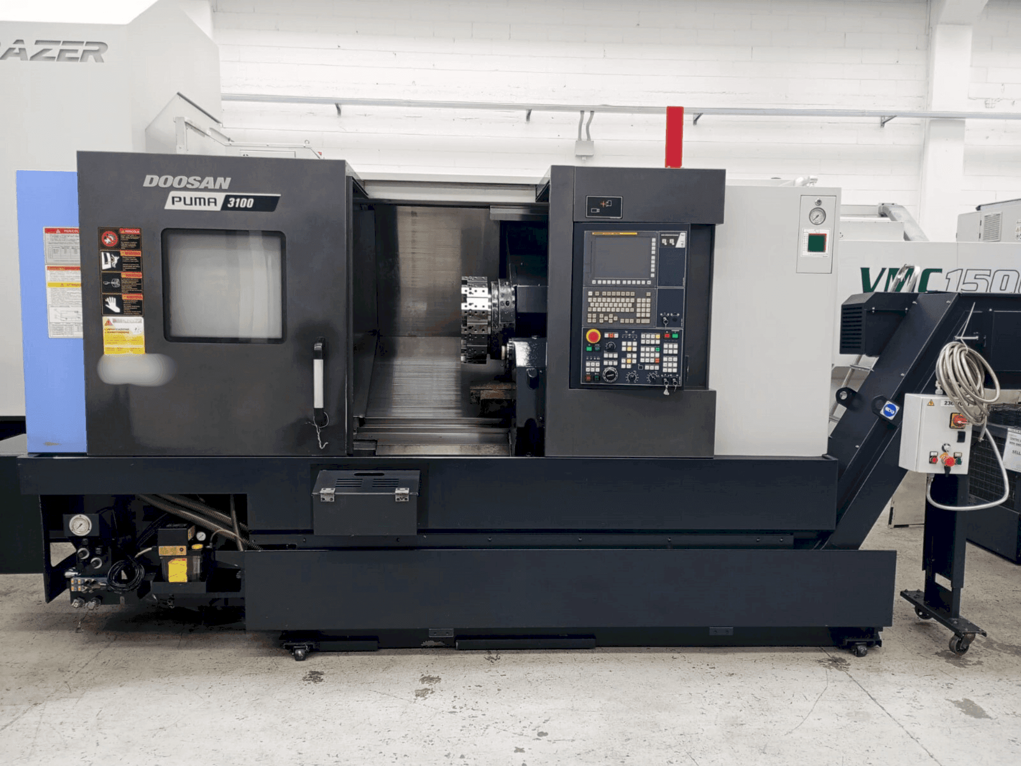 Mašīnas DOOSAN PUMA 3100 pretskats
