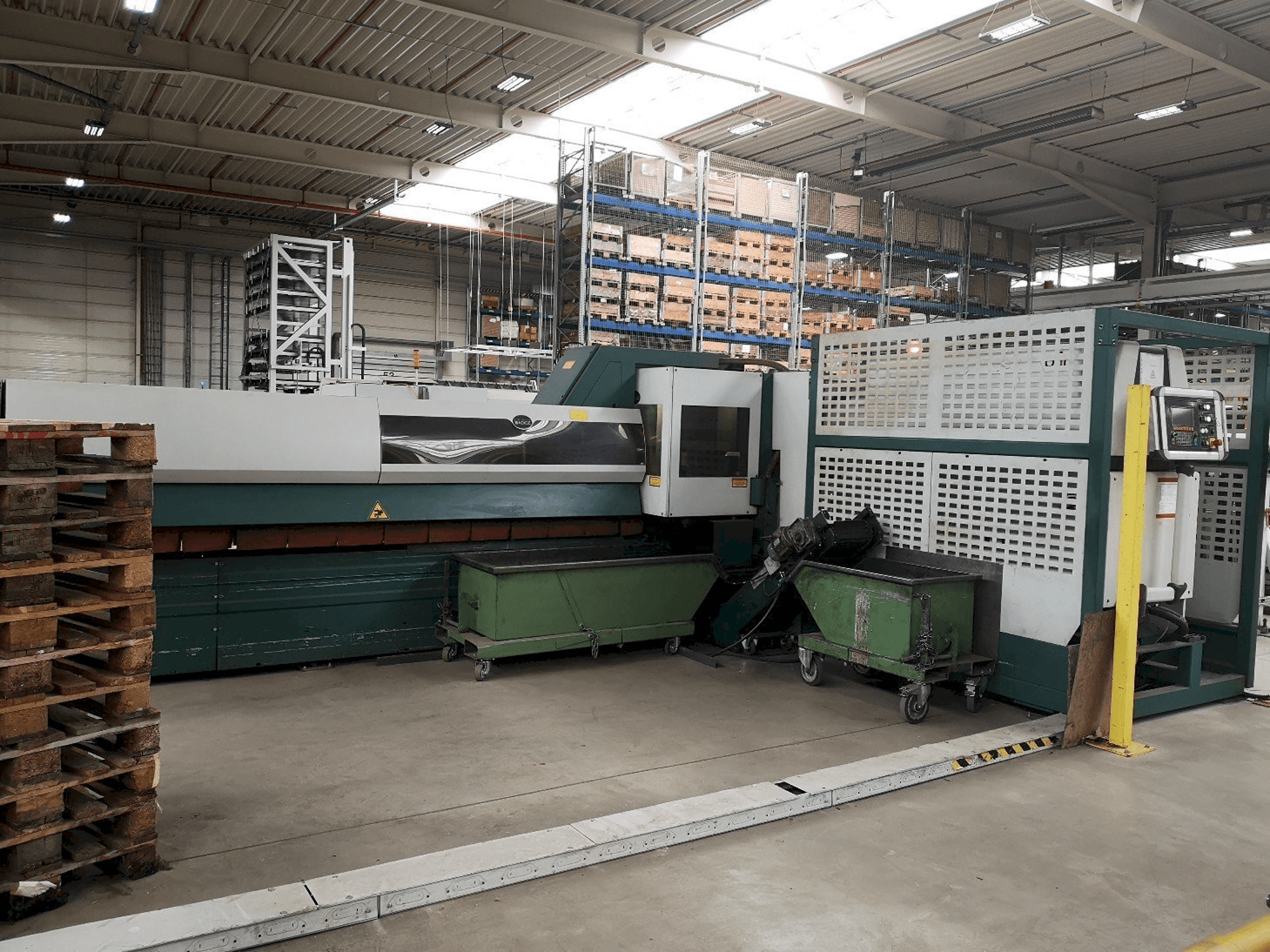 Mašīnas BLM ADIGE LT 722 skats no kreisās puses