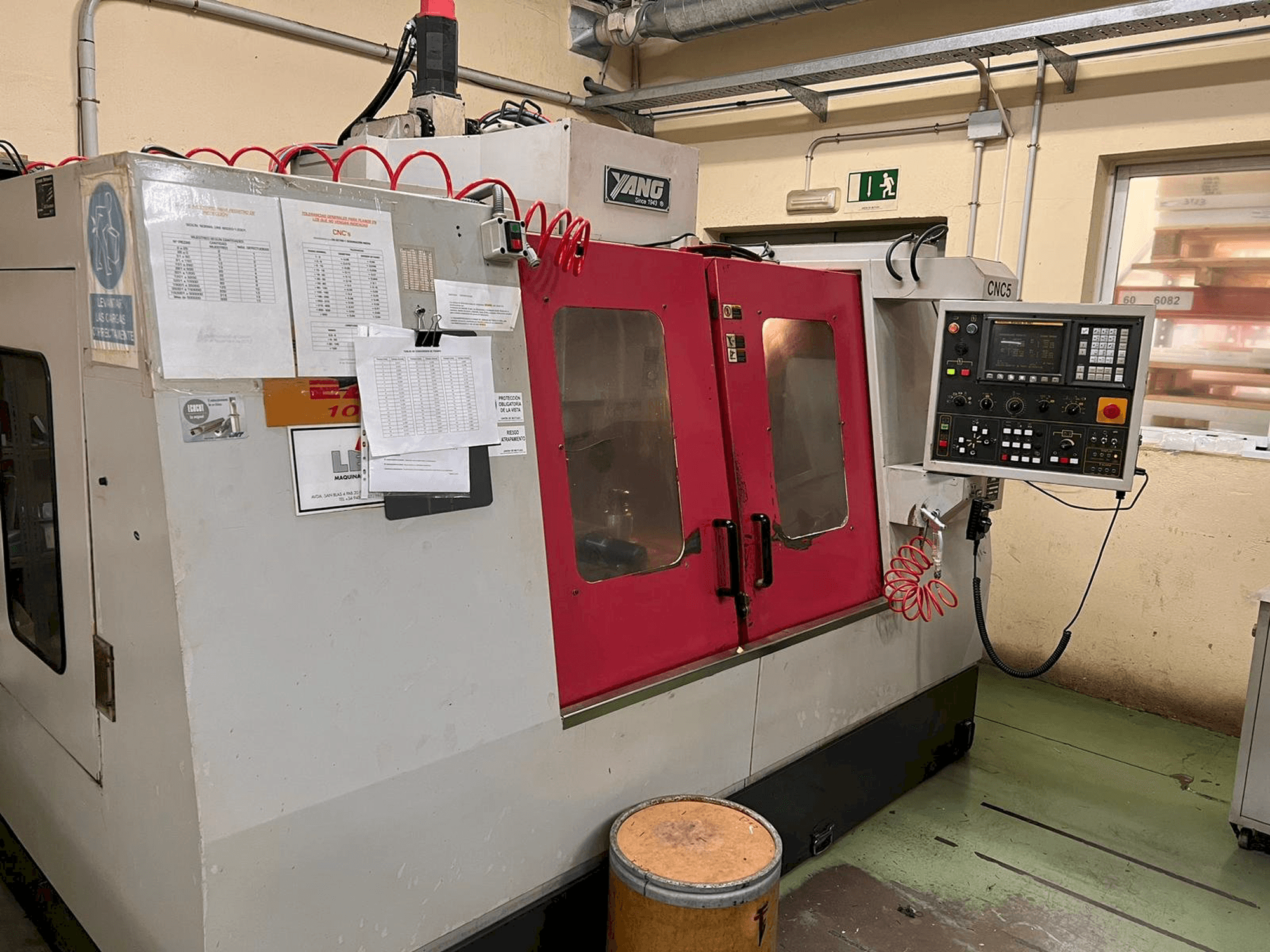 Mašīnas Yang SMV -1000 pretskats