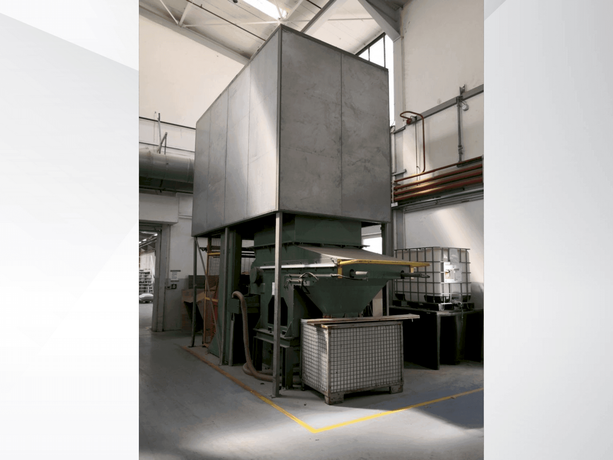 Mašīnas VECOPLAN VAZ 145 / 135 S pretskats