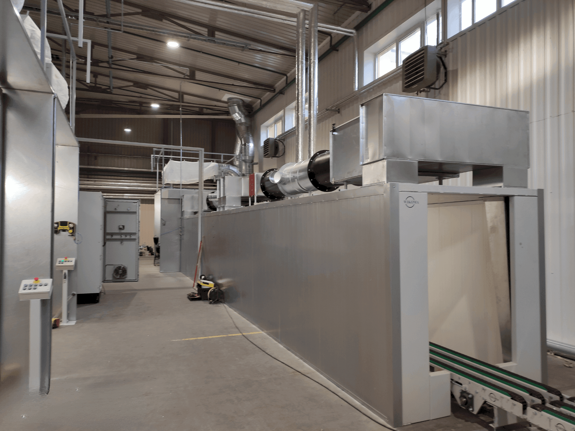 Mašīnas WIKOMA LL001 sānskats