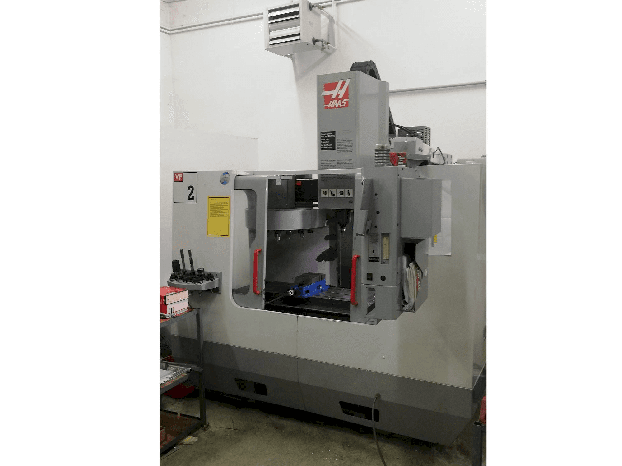 Mašīnas HAAS VF-2DHE pretskats