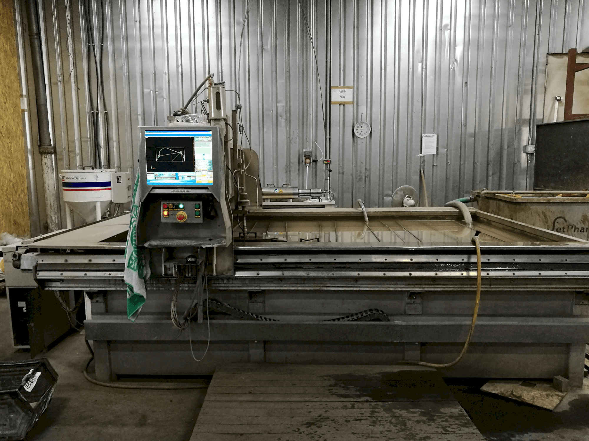 Mašīnas KMT SLV 50 CLSC pretskats