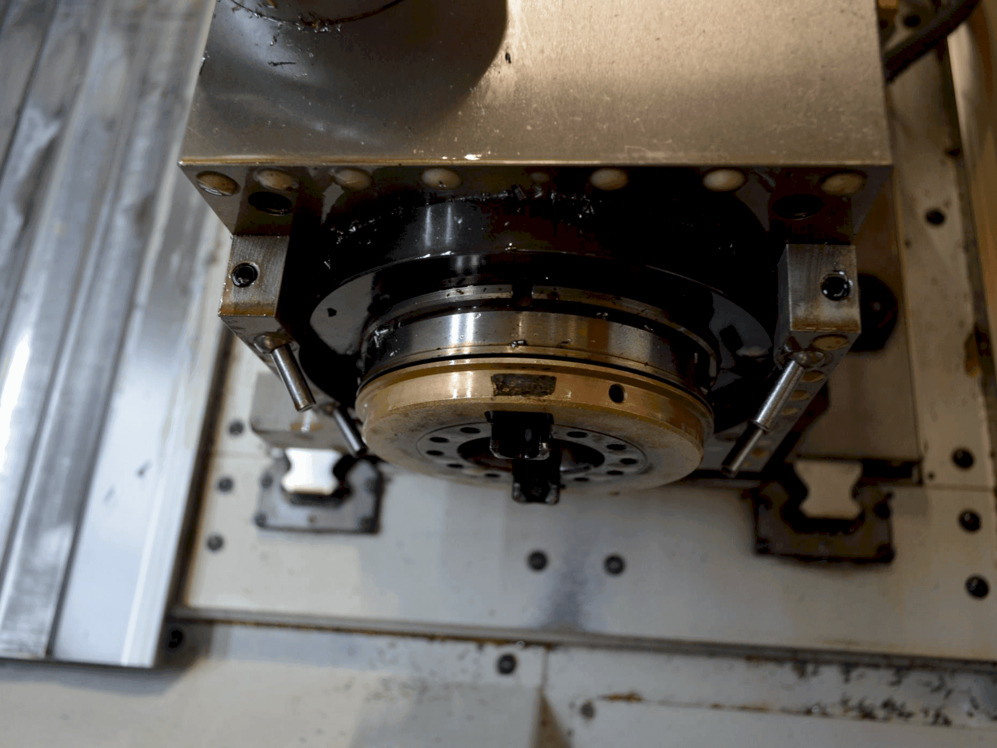 Mašīnas KUNZMANN WF650 darba telpa