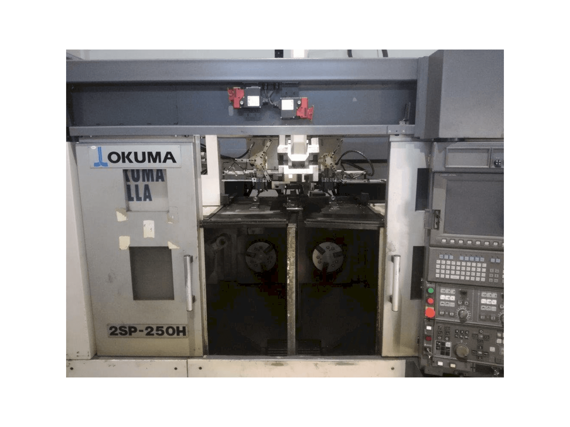 Mašīnas Okuma 2SP-250H pretskats