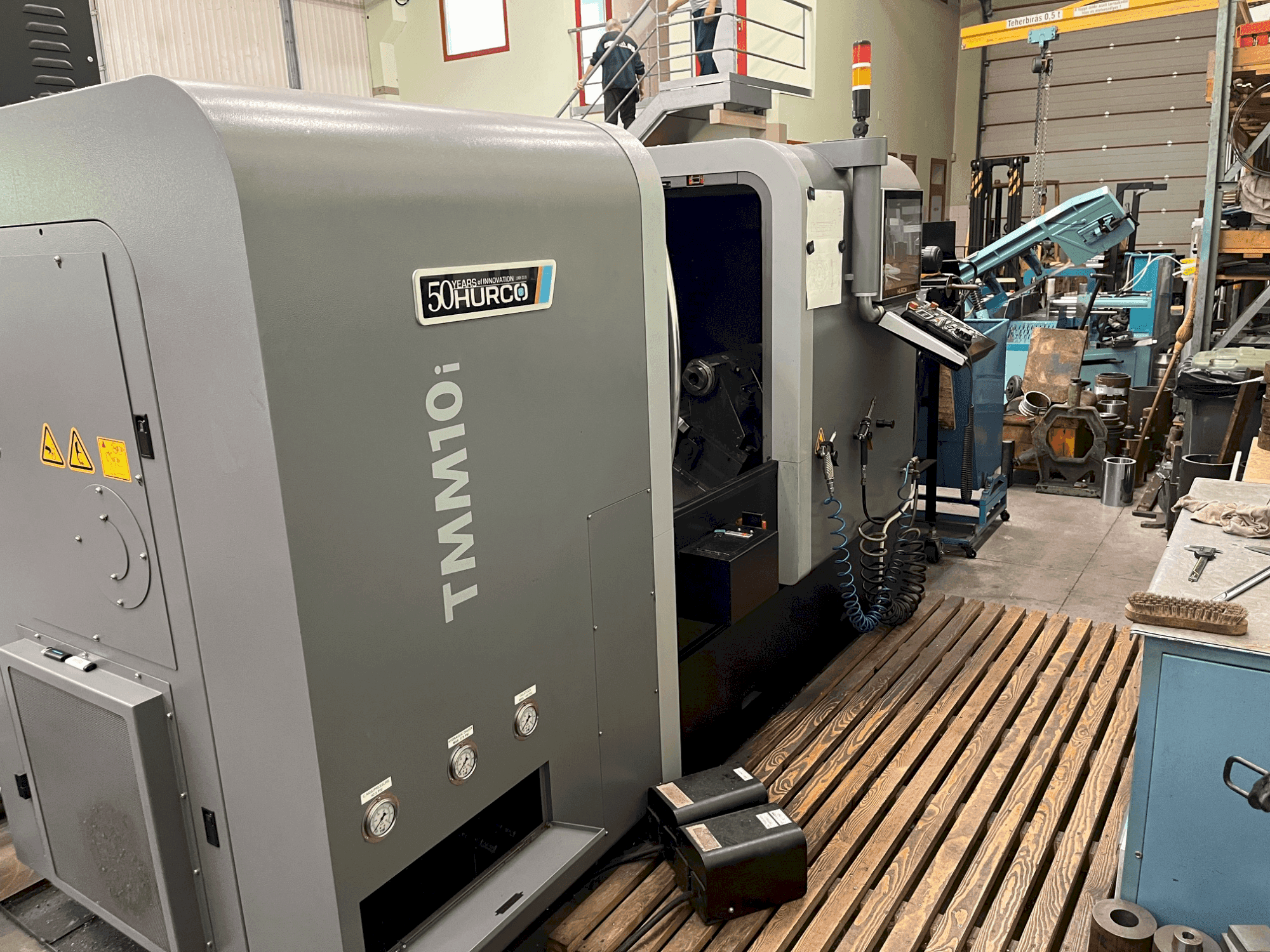 Mašīnas Hurco TMM10i pretskats