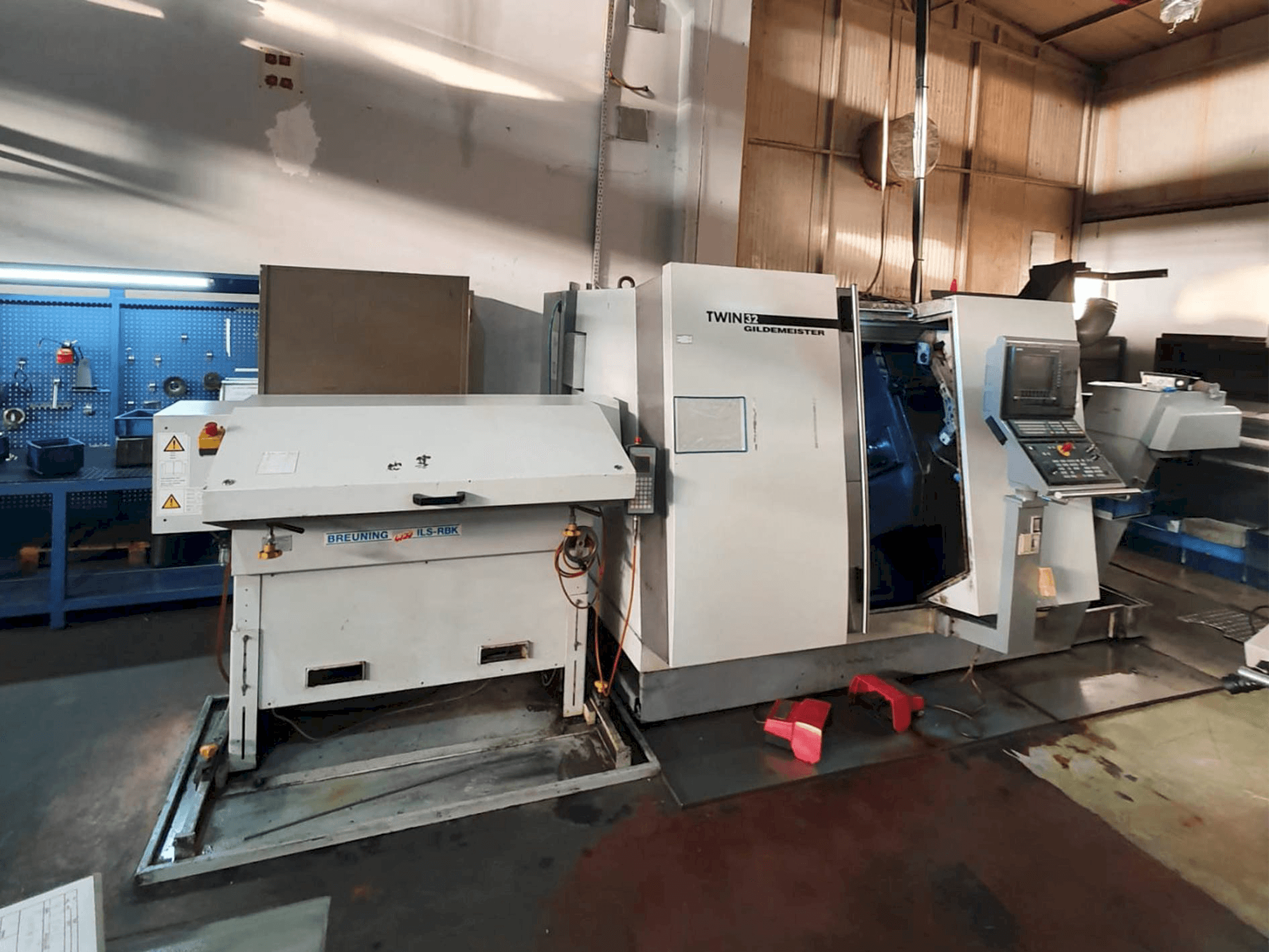 Mašīnas Gildemeister TWIN 32 pretskats