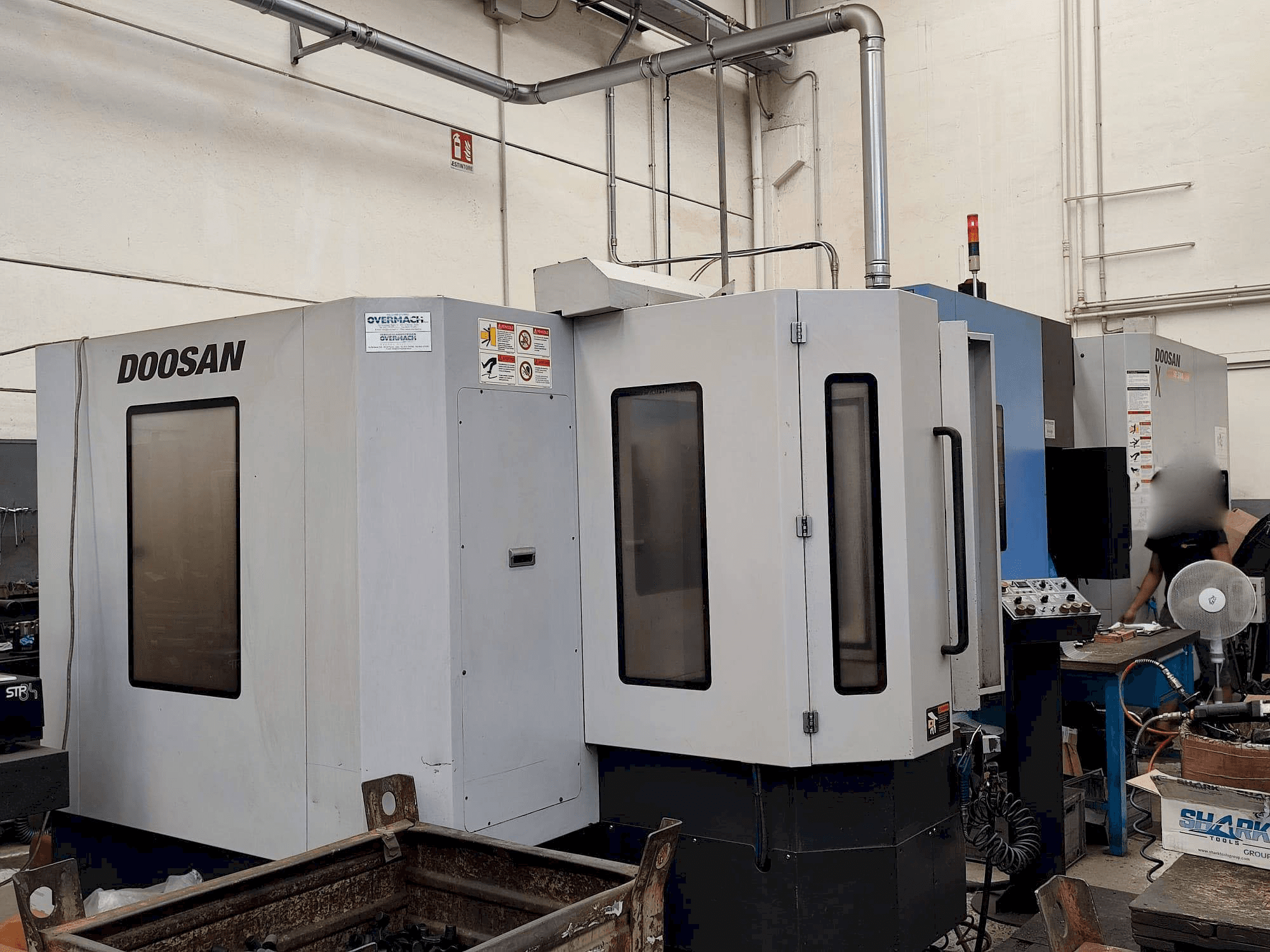 Mašīnas DOOSAN HP 5100 pretskats